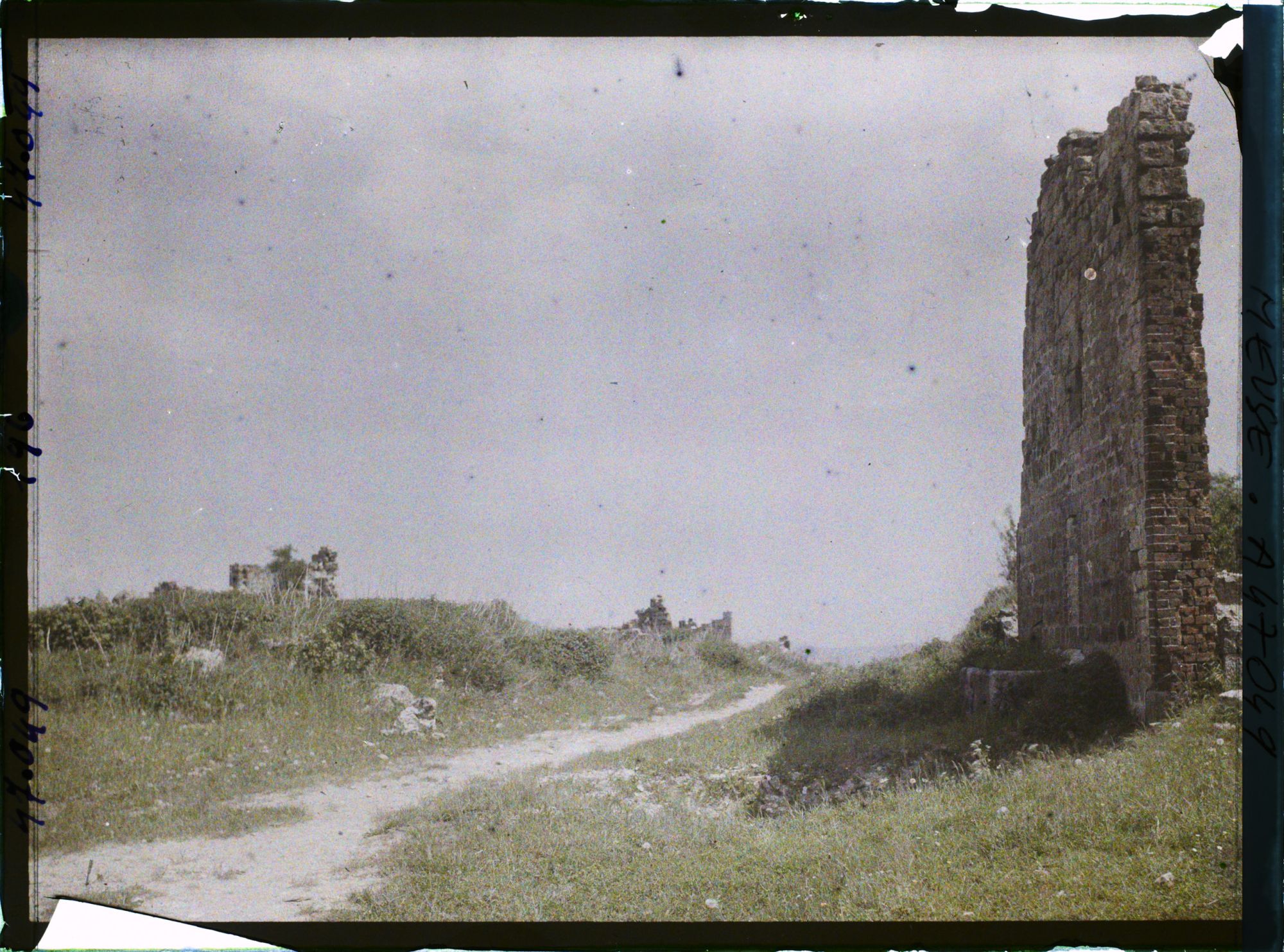 Image représentant France, Montfaucon (Meuse), Emplacement du Village avant guerre
