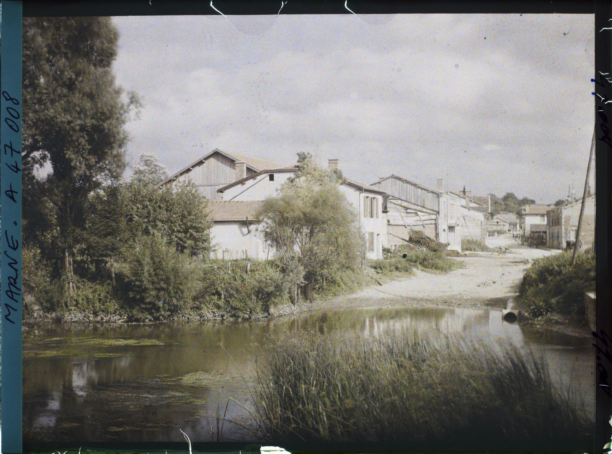 Image représentant France, Vienne la Ville Marne (340 h), Partie Sud du Village