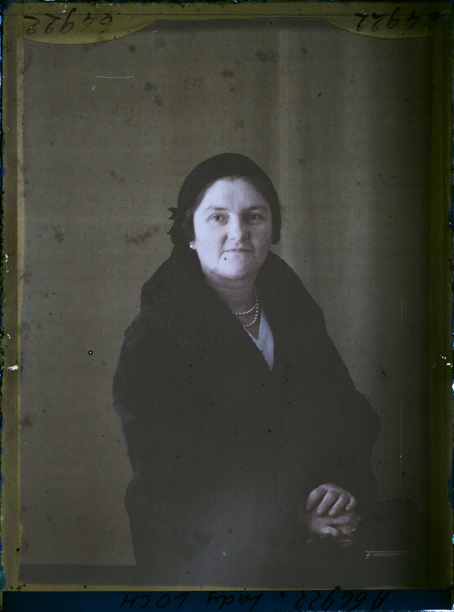Image représentant https://musee-albert-kahn.s-museum.fr/home/NWQ2OTAwYzNmYjZlZTk1ZWQwODJmMjY4L2dlbmVyaWMtbm90aWNlLXRhYi9hdXRob3JpdHkvNjE3YTc5ZjVjZjhiODk2OGIzMzM3ZDIx/5d6900c3fb6ee95ed082f268/generic-notice-tab/authority/617a79ebcf8b8968b333728a Lady Loch
