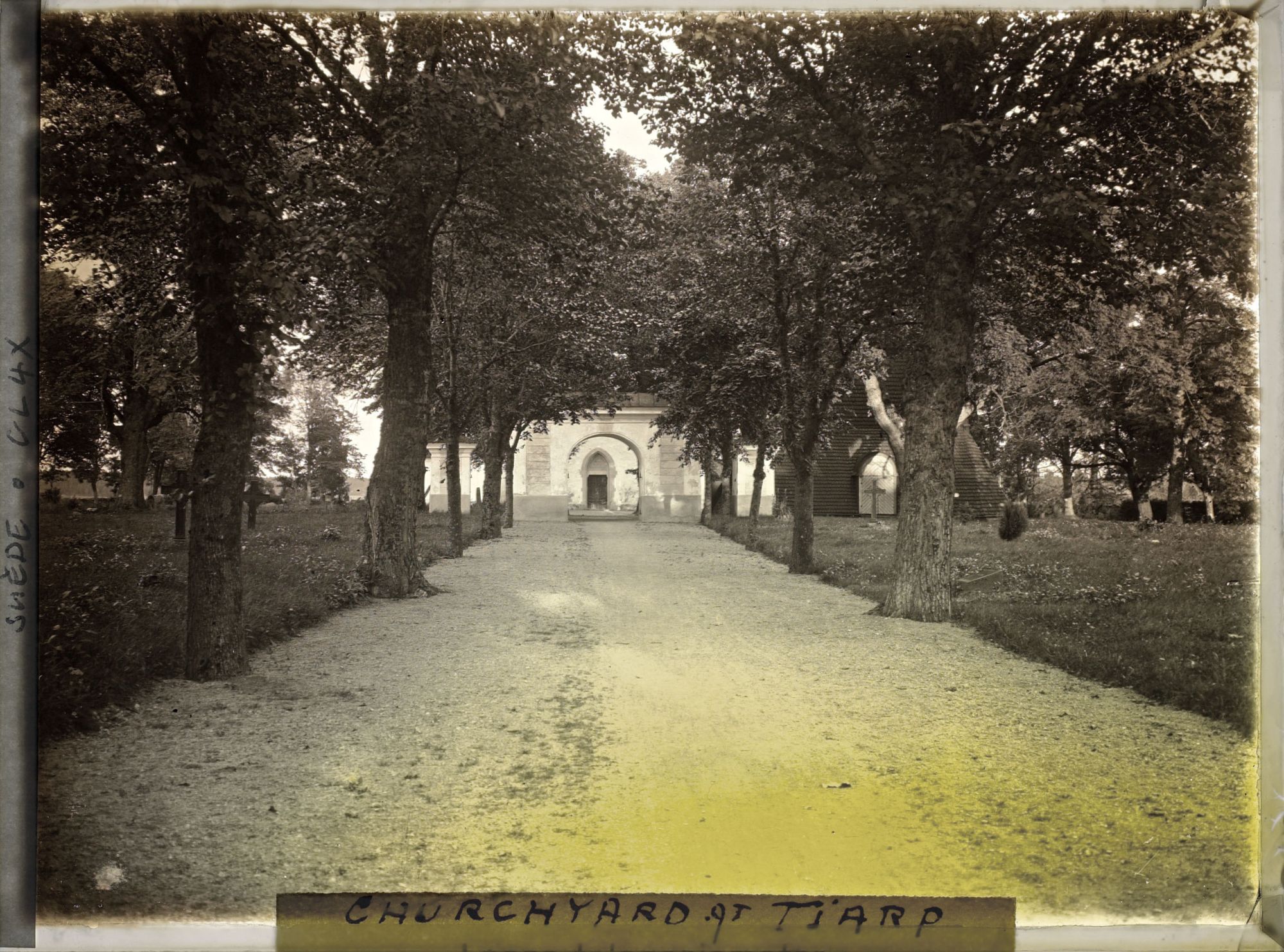 Image représentant Un cimetière (?)