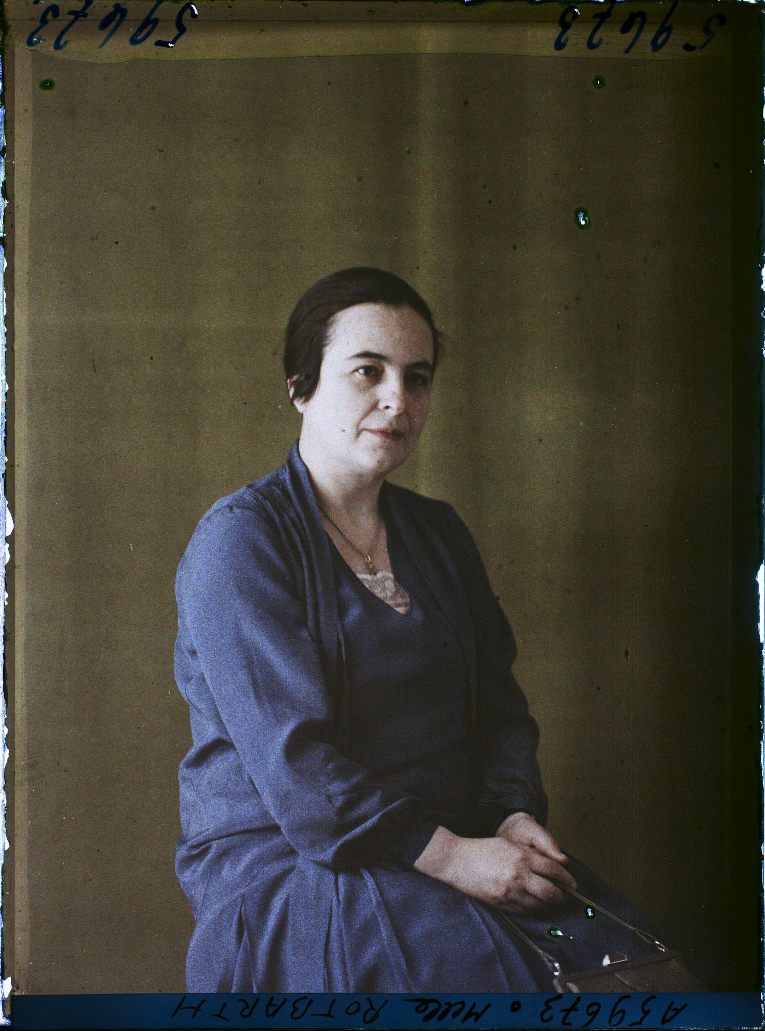 Image représentant https://musee-albert-kahn.s-museum.fr/home/NWQ2OTAwYzNmYjZlZTk1ZWQwODJmMjY4L2dlbmVyaWMtbm90aWNlLXRhYi9hdXRob3JpdHkvNjE3YTc5ZjVjZjhiODk2OGIzMzM3ZDIx/5d6900c3fb6ee95ed082f268/generic-notice-tab/authority/617a79ebcf8b8968b33376fd Mademoiselle Margarete Rothbarth