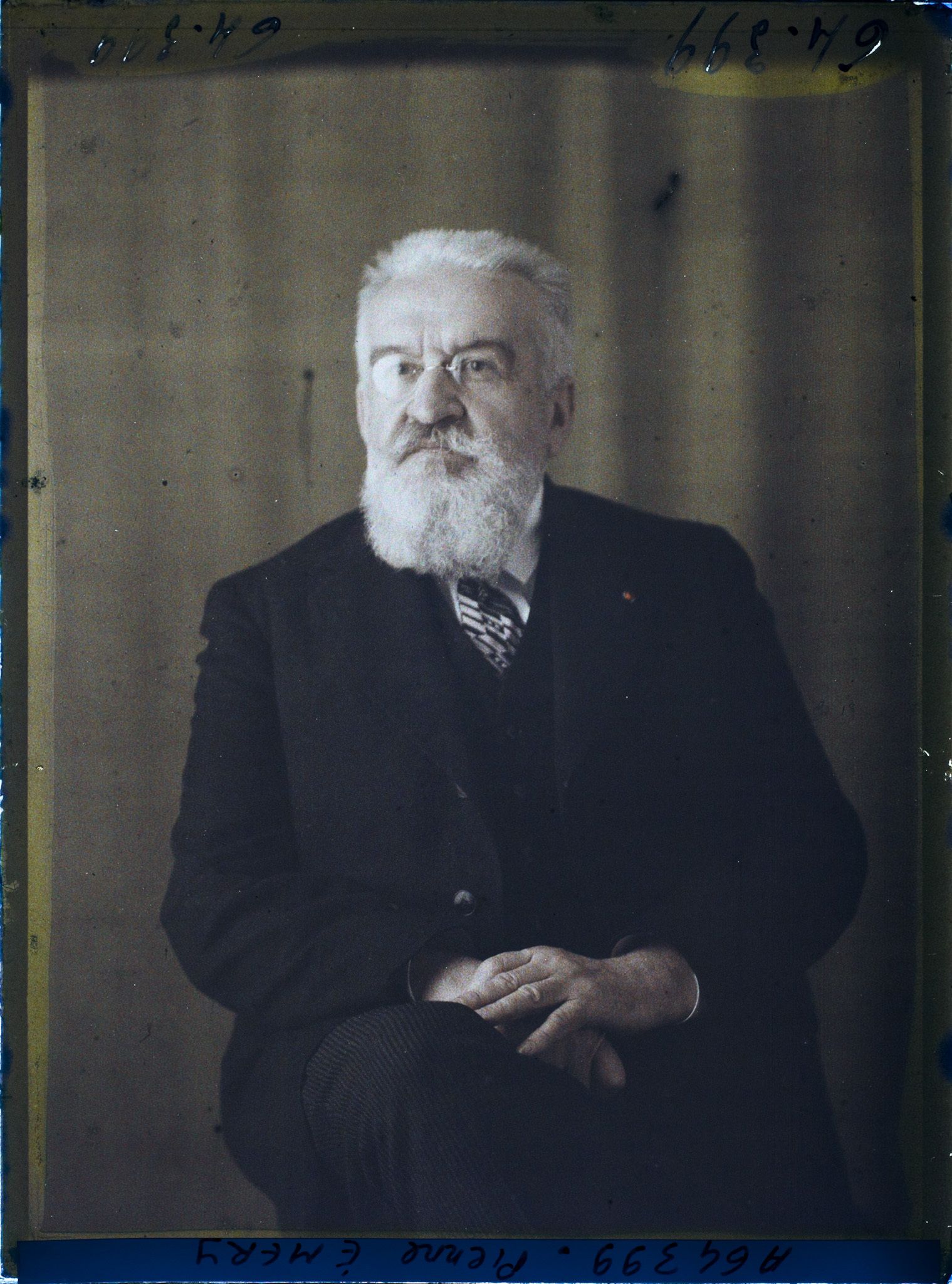 Image représentant https://musee-albert-kahn.s-museum.fr/home/NWQ2OTAwYzNmYjZlZTk1ZWQwODJmMjY4L2dlbmVyaWMtbm90aWNlLXRhYi9hdXRob3JpdHkvNjE3YTc5ZjVjZjhiODk2OGIzMzM3ZDIx/5d6900c3fb6ee95ed082f268/generic-notice-tab/authority/617a79ebcf8b8968b3336c88 Monsieur Pierre Emery