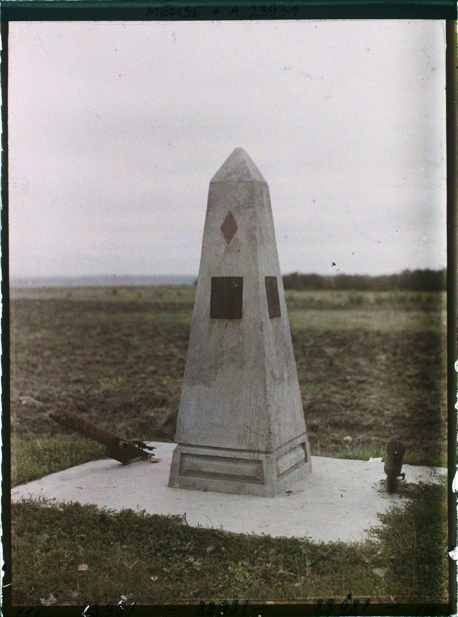 Image représentant France, Dun s/Meuse, Monument américain près de Dun s/Meuse