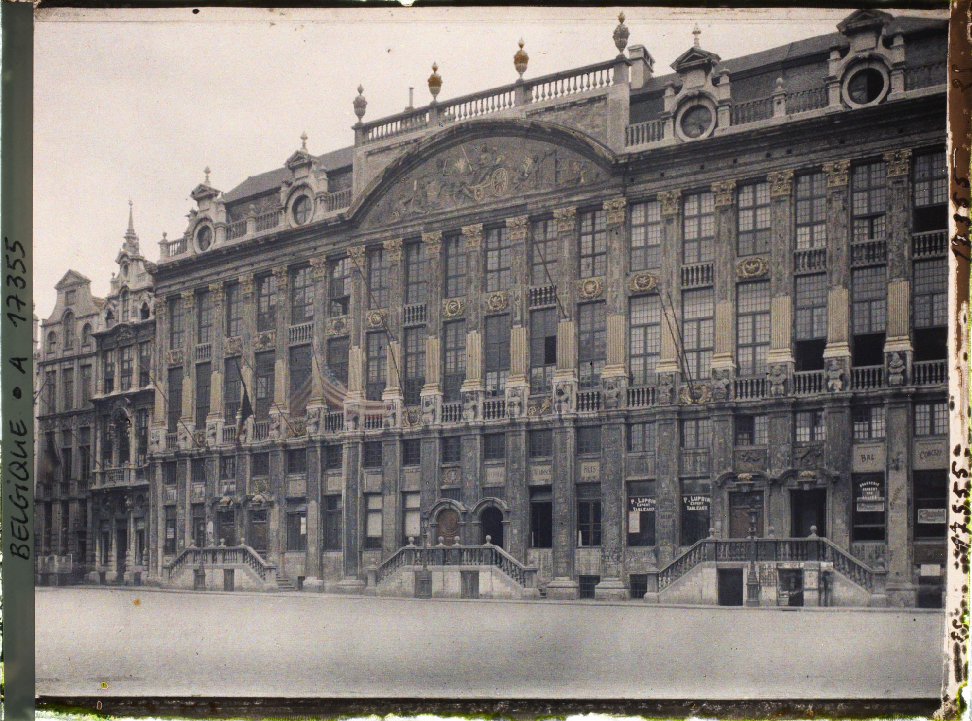 Image représentant Belgique, Bruxelles, L'Ancienne Bourse - Grande Place