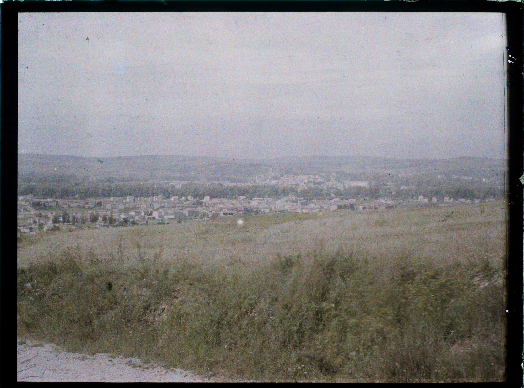 Image représentant France, Verdun, Vue générale de la Ville prise de la Vieille route de Fleury vers le Sud Ouest