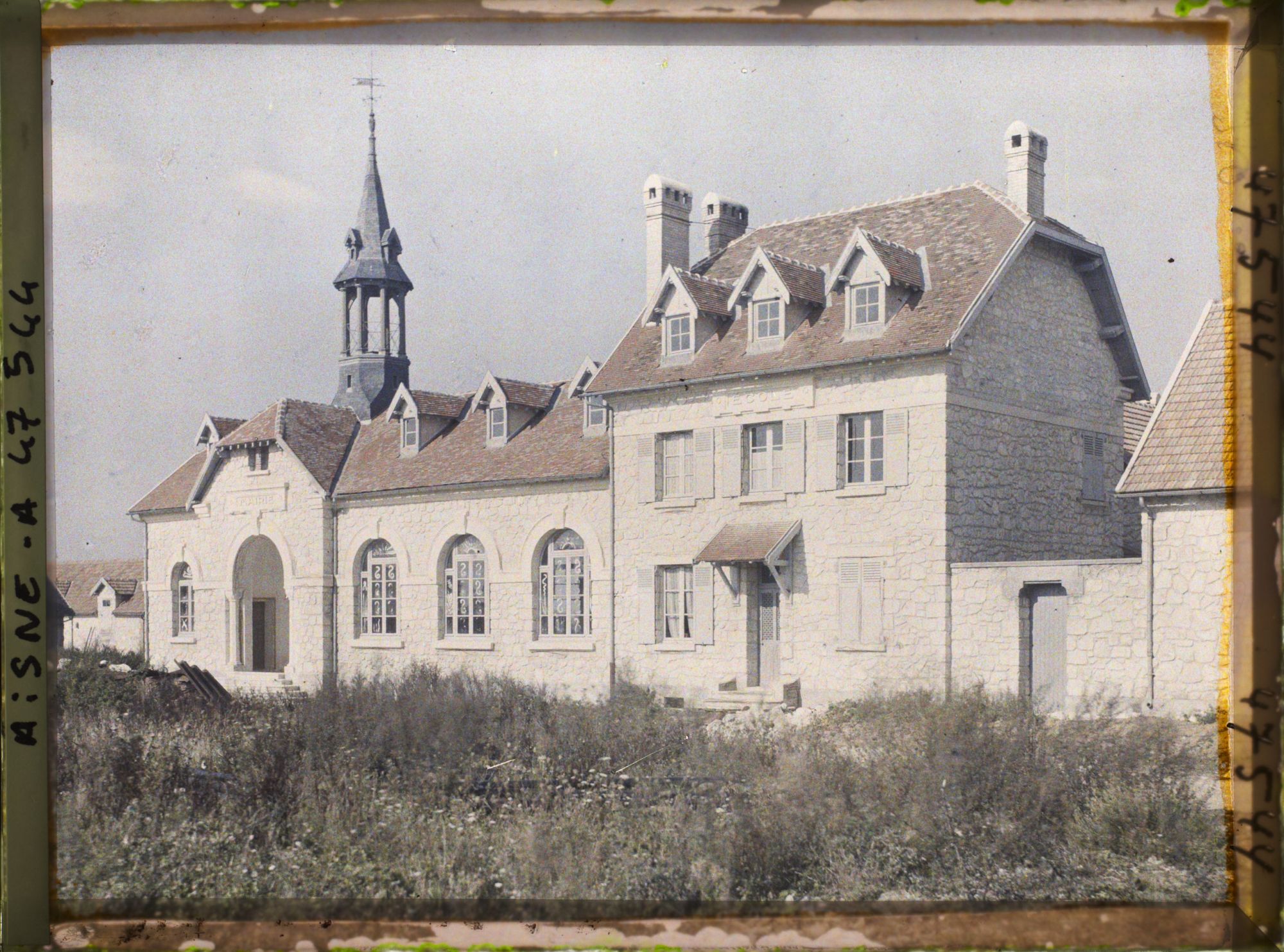 Image représentant France, Laffaux, Ecoles et Mairie