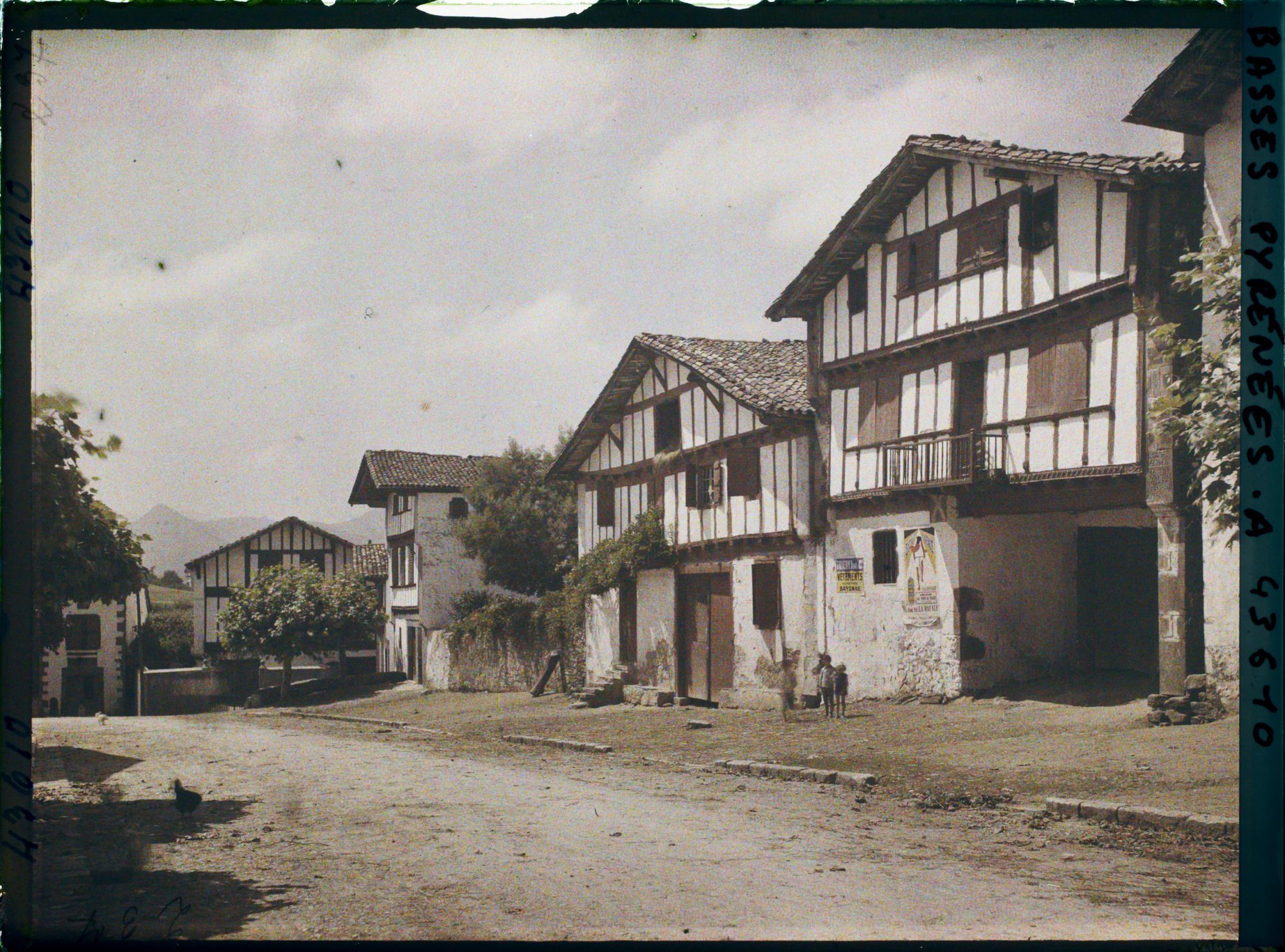 Image représentant France, Aïnhoa, Vieilles Maisons dans la Grand' Rue