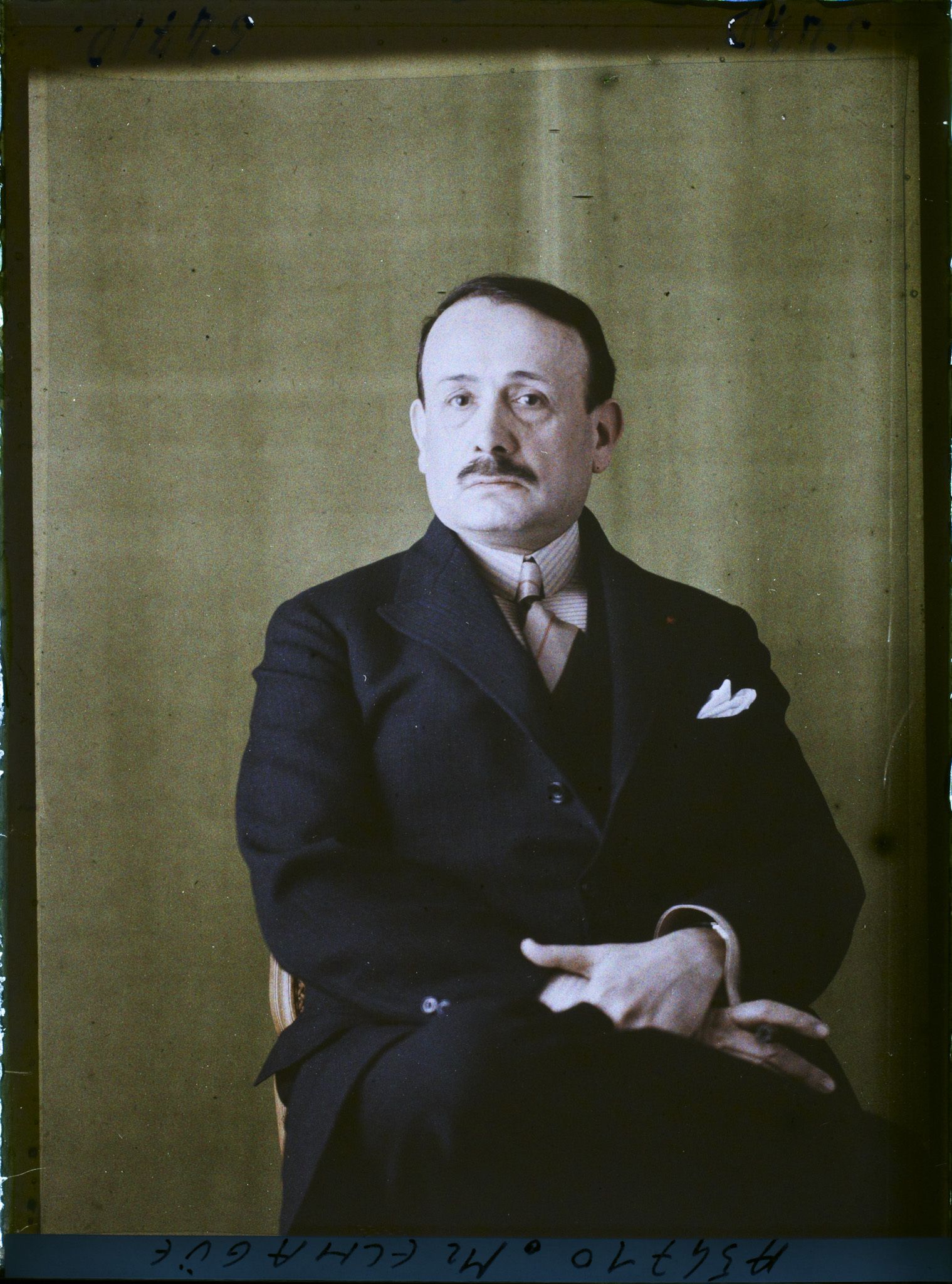Image représentant https://musee-albert-kahn.s-museum.fr/home/NWQ2OTAwYzNmYjZlZTk1ZWQwODJmMjY4L2dlbmVyaWMtbm90aWNlLXRhYi9hdXRob3JpdHkvNjE3YTc5ZjVjZjhiODk2OGIzMzM3ZDIx/5d6900c3fb6ee95ed082f268/generic-notice-tab/authority/617a79ebcf8b8968b3336c6e Monsieur Juan Pablo Echagüe