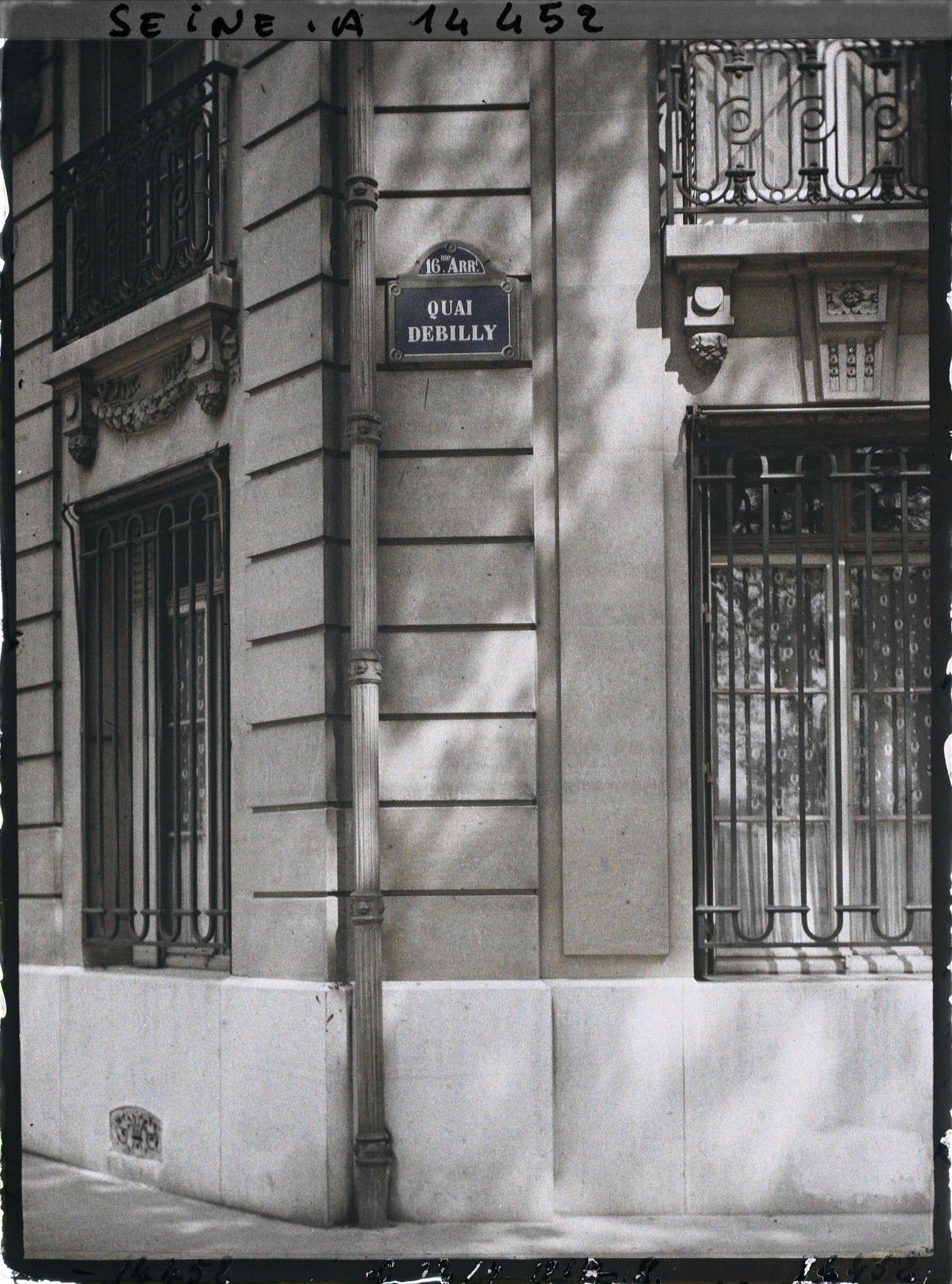 Image représentant Plaque de rue "Quai Debilly"
