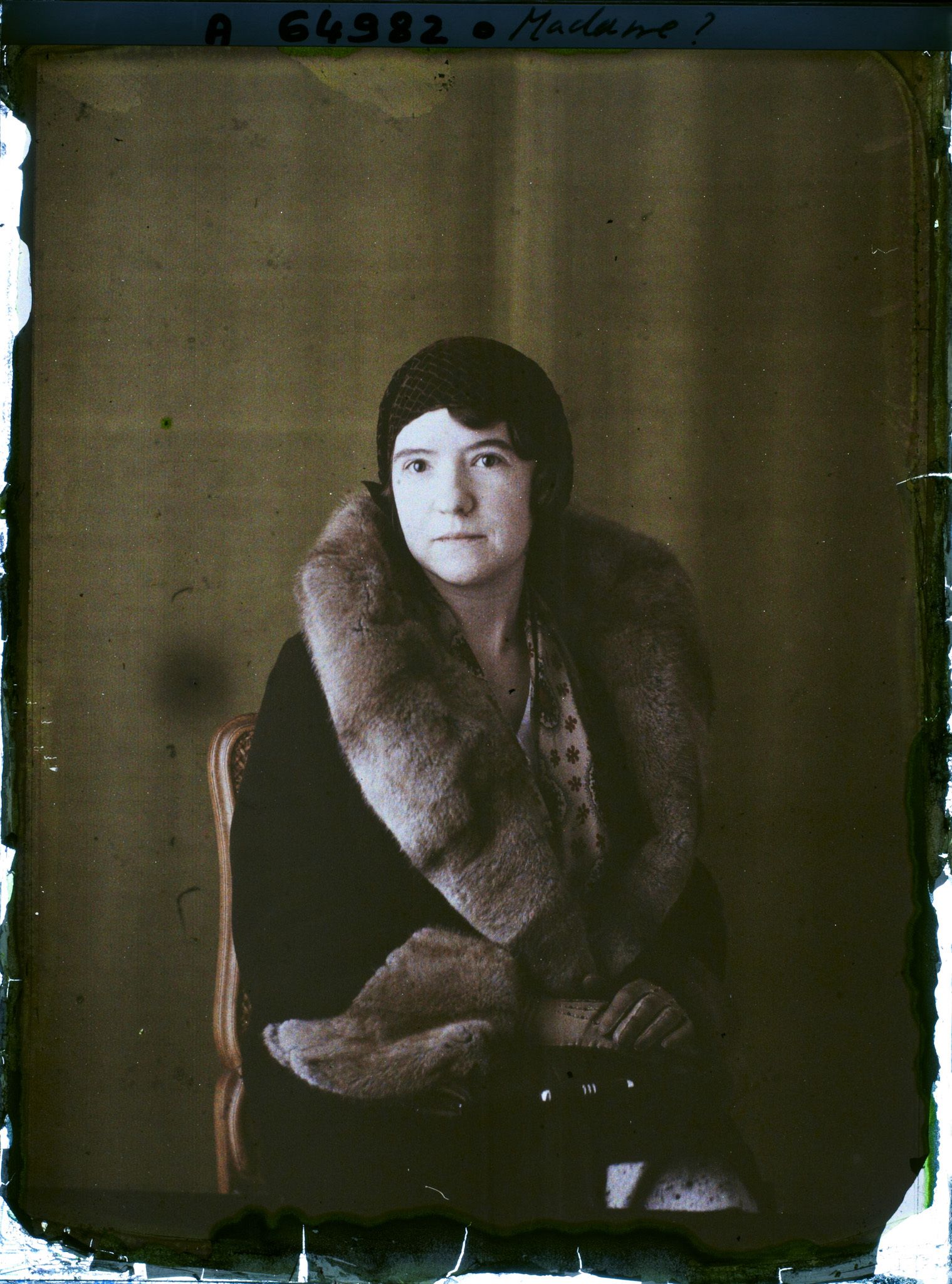 Image représentant https://musee-albert-kahn.s-museum.fr/home/NWQ2OTAwYzNmYjZlZTk1ZWQwODJmMjY4L2dlbmVyaWMtbm90aWNlLXRhYi9hdXRob3JpdHkvNjE3YTc5ZjVjZjhiODk2OGIzMzM3ZDIx/5d6900c3fb6ee95ed082f268/generic-notice-tab/authority/617a79ebcf8b8968b3336f13 Madame Homberg