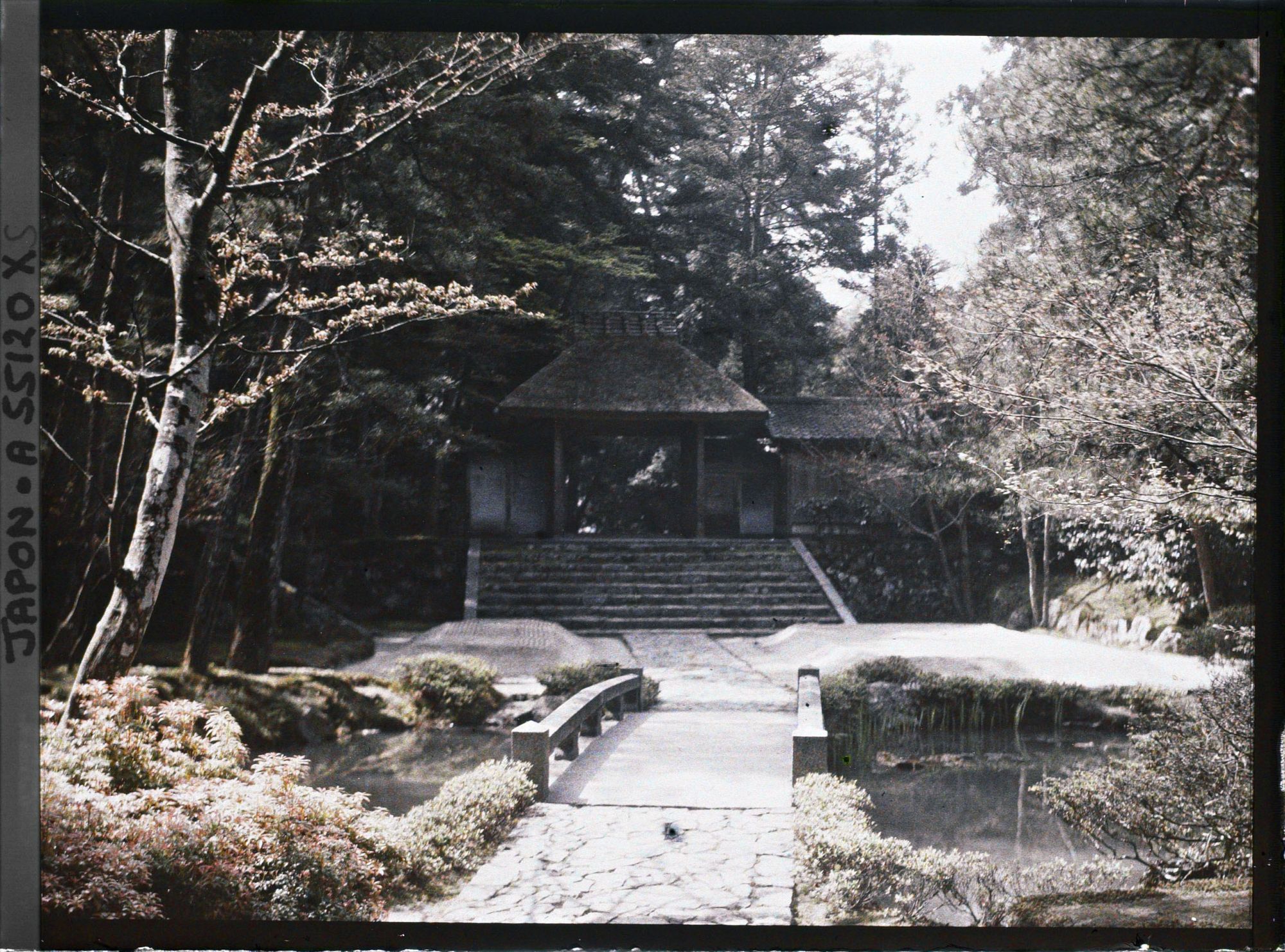 Image représentant Temple Hônen-in : la porte sanmon