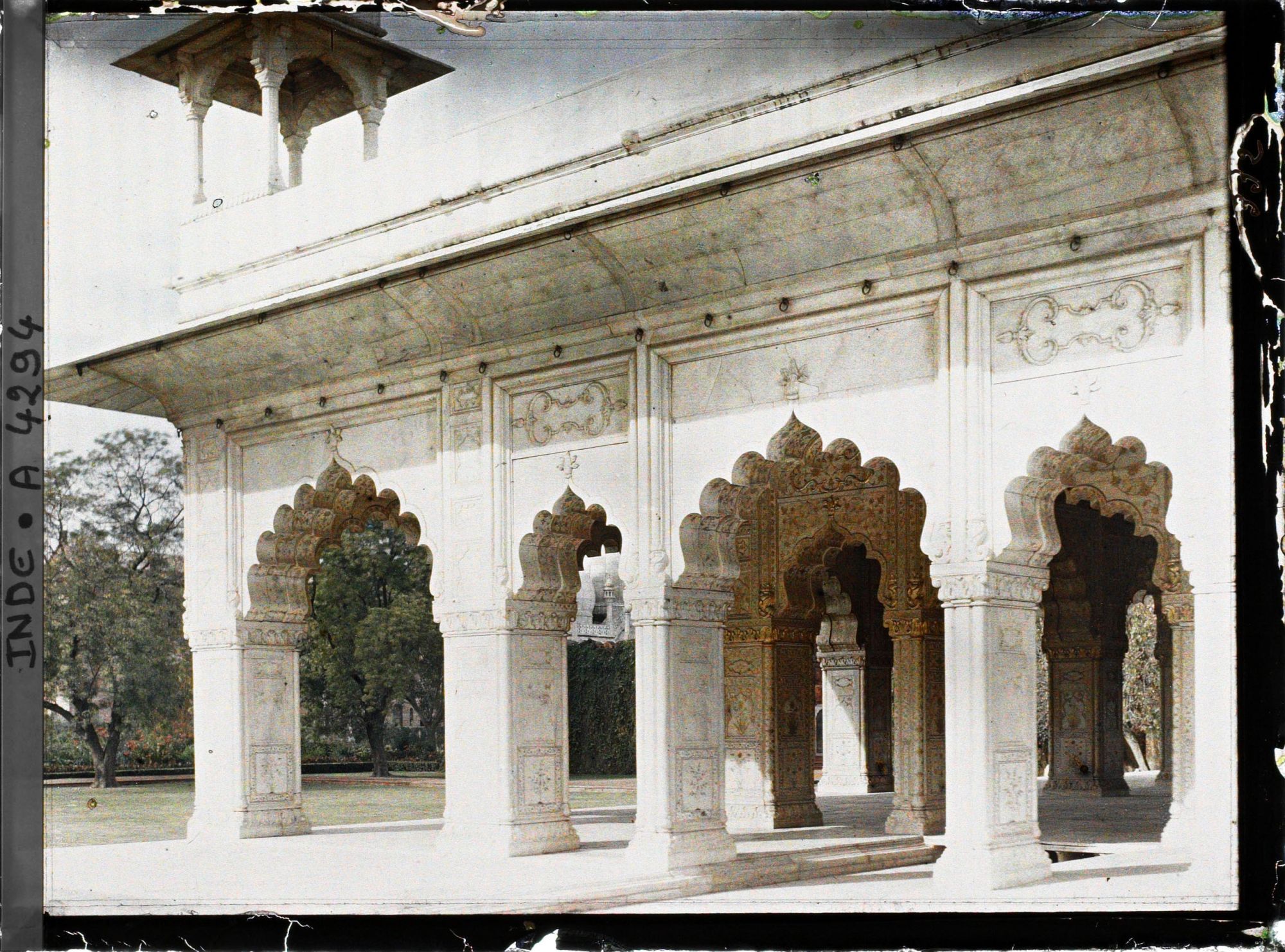 Image représentant La salle des audiences privées (Diwan-i-Khas) dans le fort Rouge (Lal Qila)