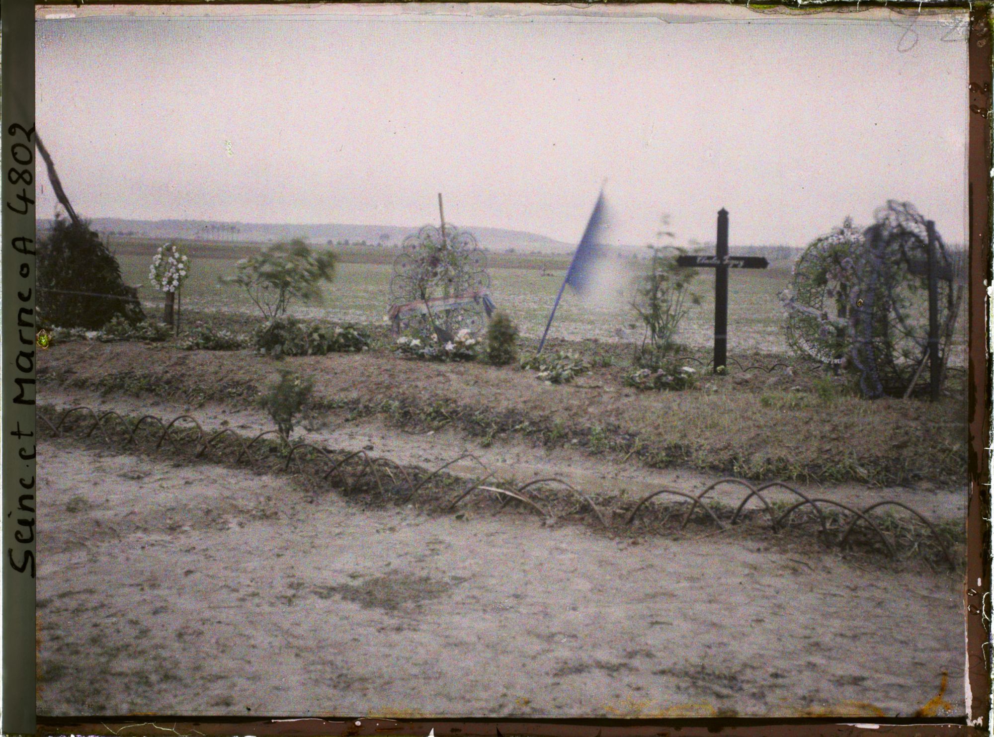 Image représentant France, Près de Villeroy, La Tombe de Péguy
