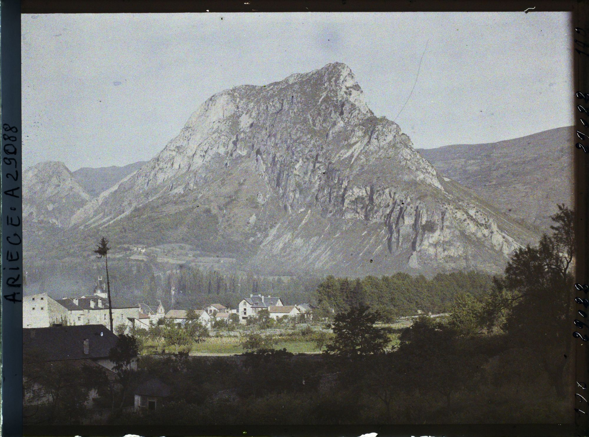 Image représentant Le Soudour vu de la vieille ville