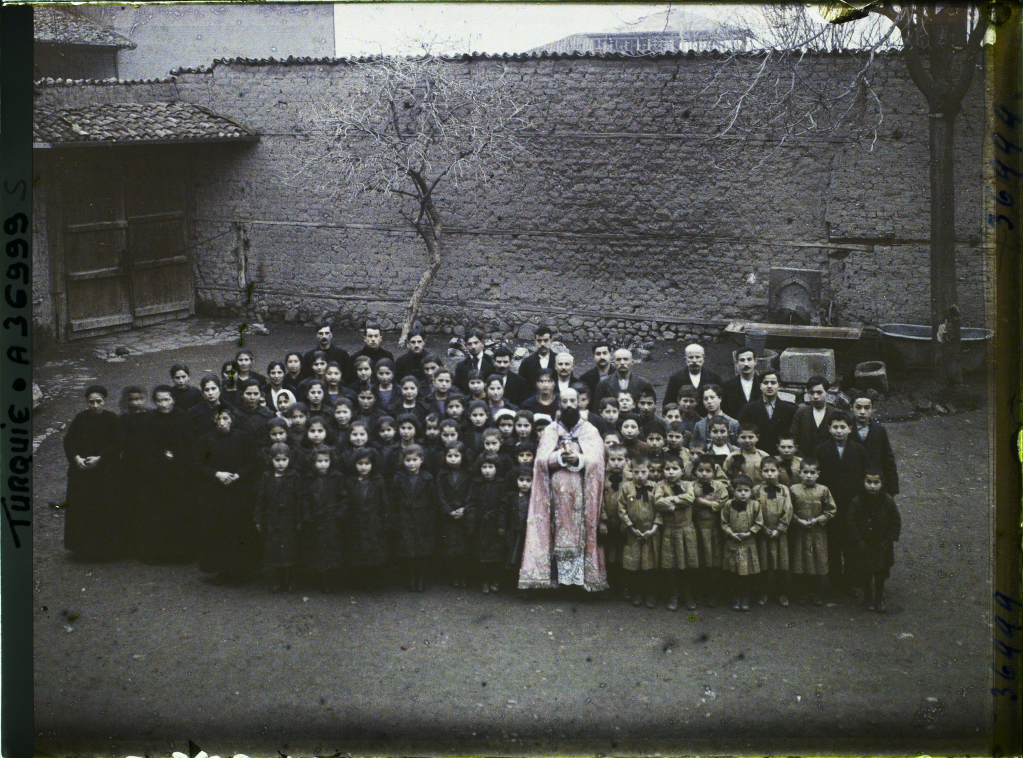 Image représentant Turquie, Angora, Groupe des Orphelins Arméniens Catholiques