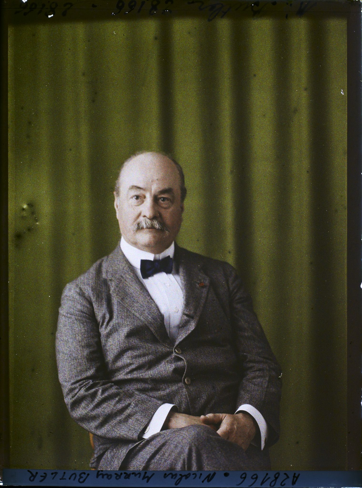 Image représentant Monsieur  https://musee-albert-kahn.s-museum.fr/home/NWQ2OTAwYzNmYjZlZTk1ZWQwODJmMjY4L2dlbmVyaWMtbm90aWNlLXRhYi9hdXRob3JpdHkvNjE3YTc5ZjVjZjhiODk2OGIzMzM3ZDIx/5d6900c3fb6ee95ed082f268/generic-notice-tab/authority/617a79ebcf8b8968b33369a7 Nicolas Murray Butler