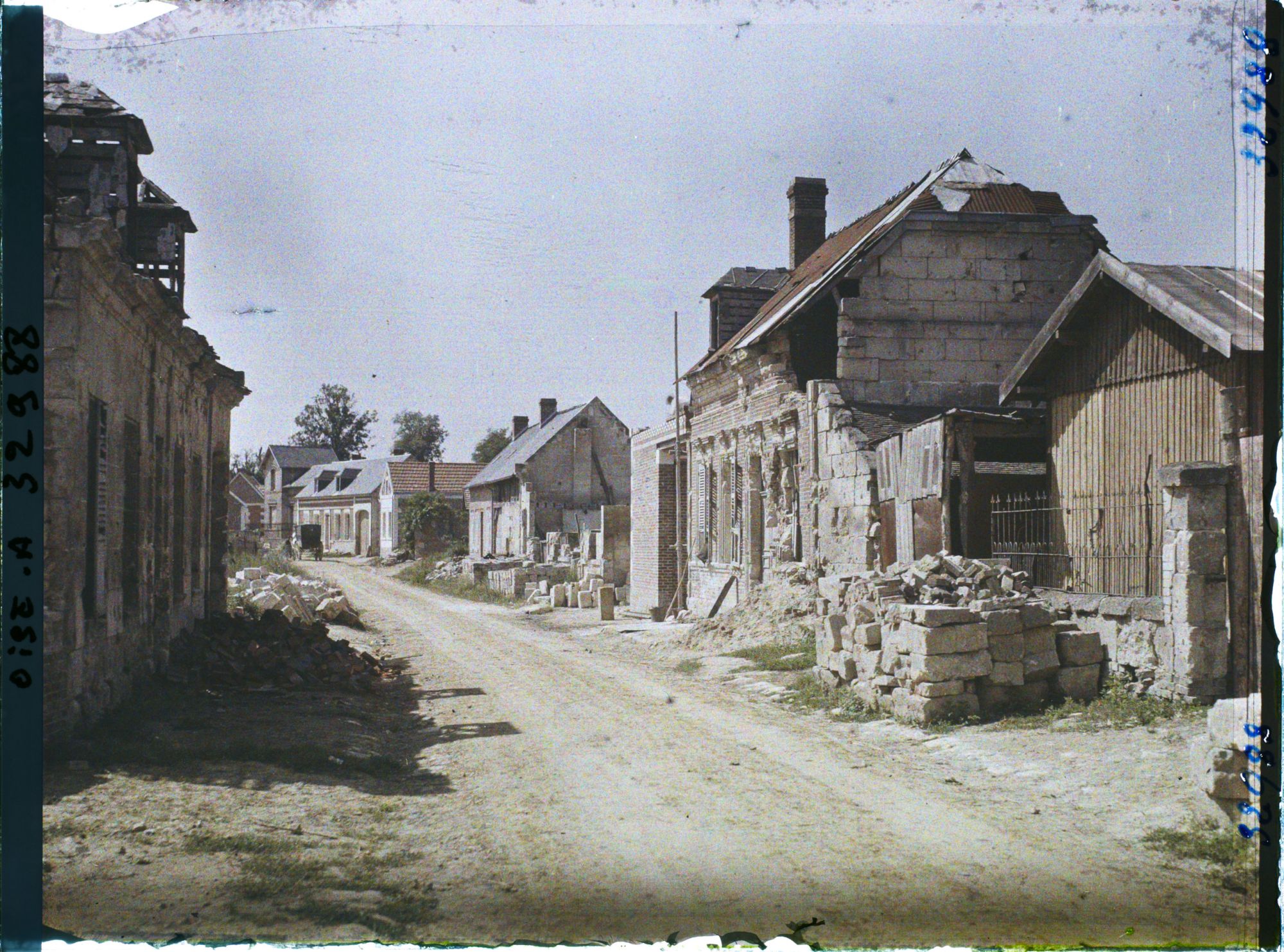 Image représentant France, Chiry, Reconstructions rue de Dreslincourt