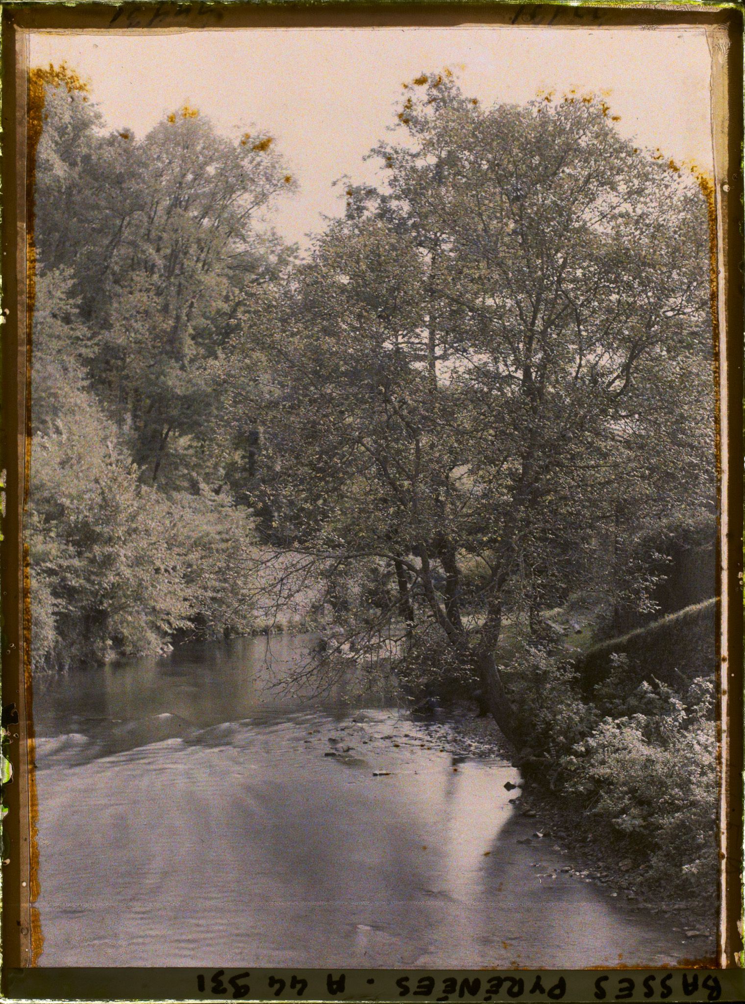 Image représentant France, St Jean Pied de Port, Coté Opposé à la vue précédente