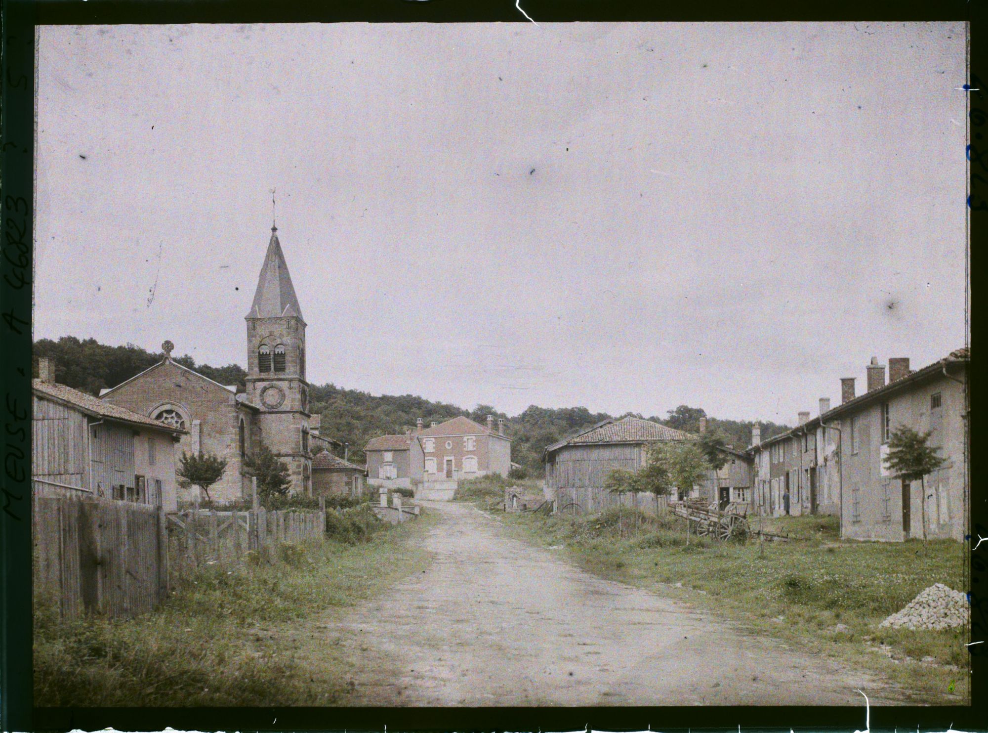 Image représentant France, Le Neufour Meuse (97H), Rue Haute, anciennes et nouvelles Constructions
