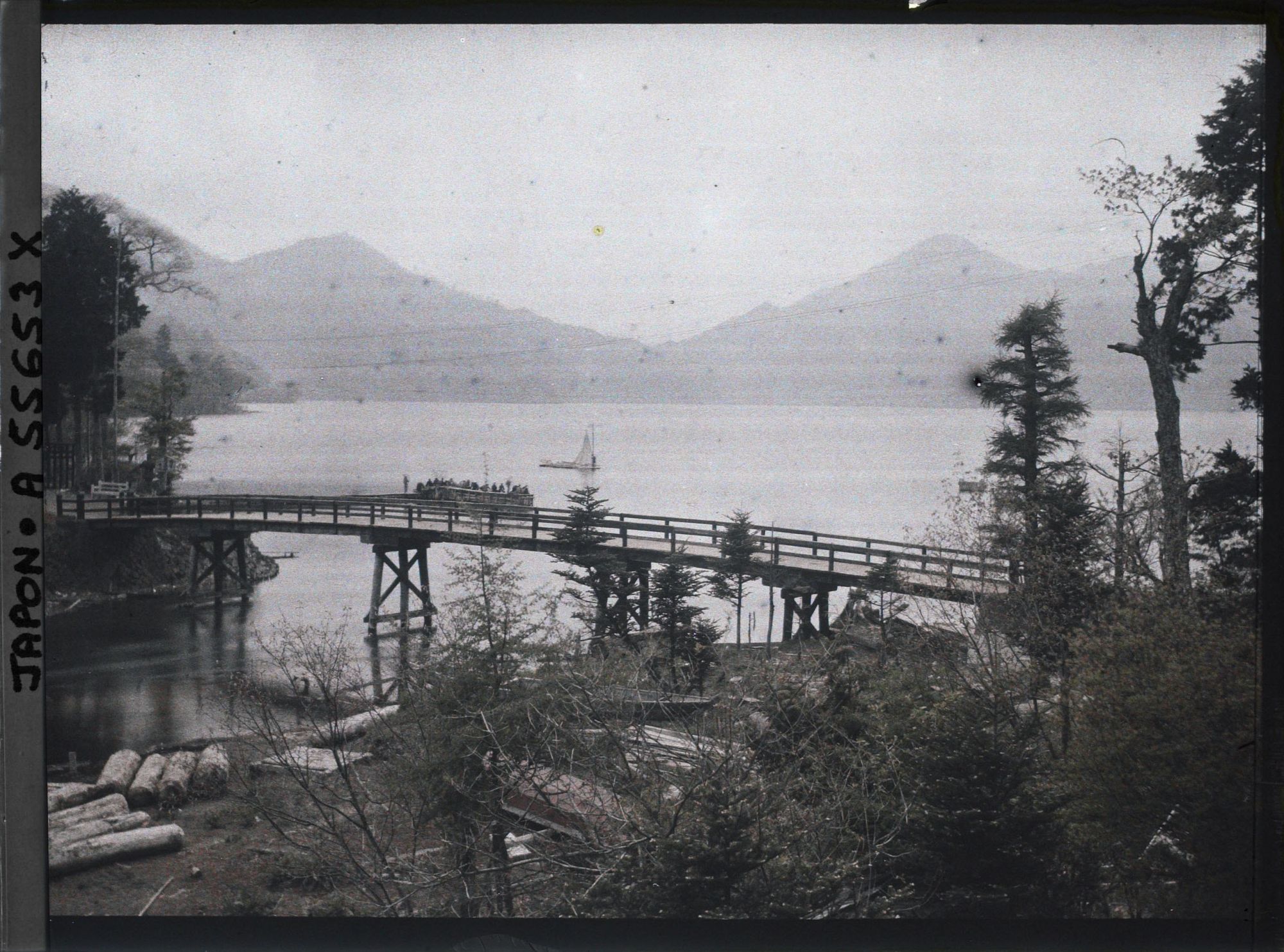 Image représentant Lac Chuzenji, le pont Ojiri et la source de la rivière Daiyagawa