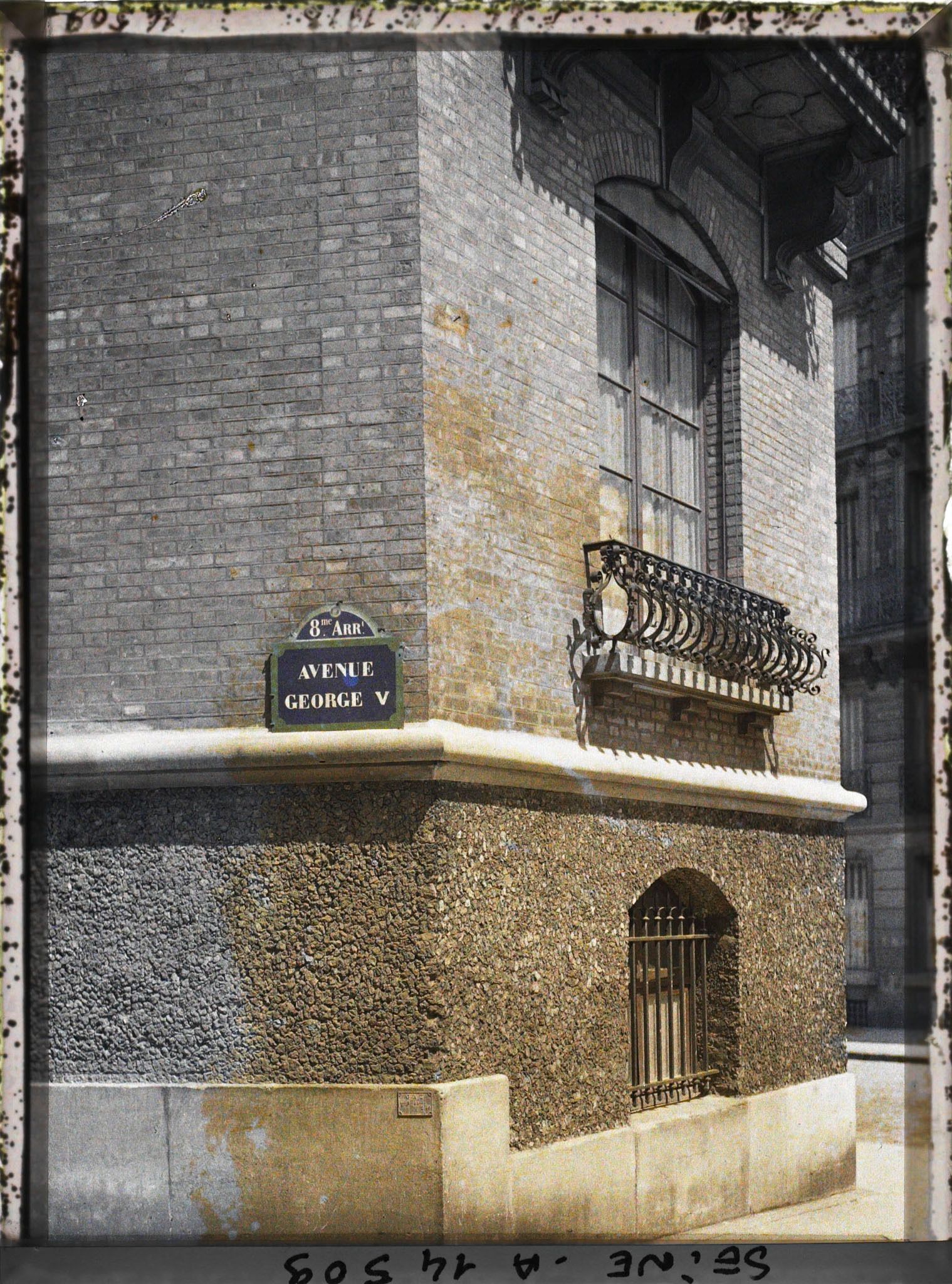 Image représentant Plaque "avenue George-V"