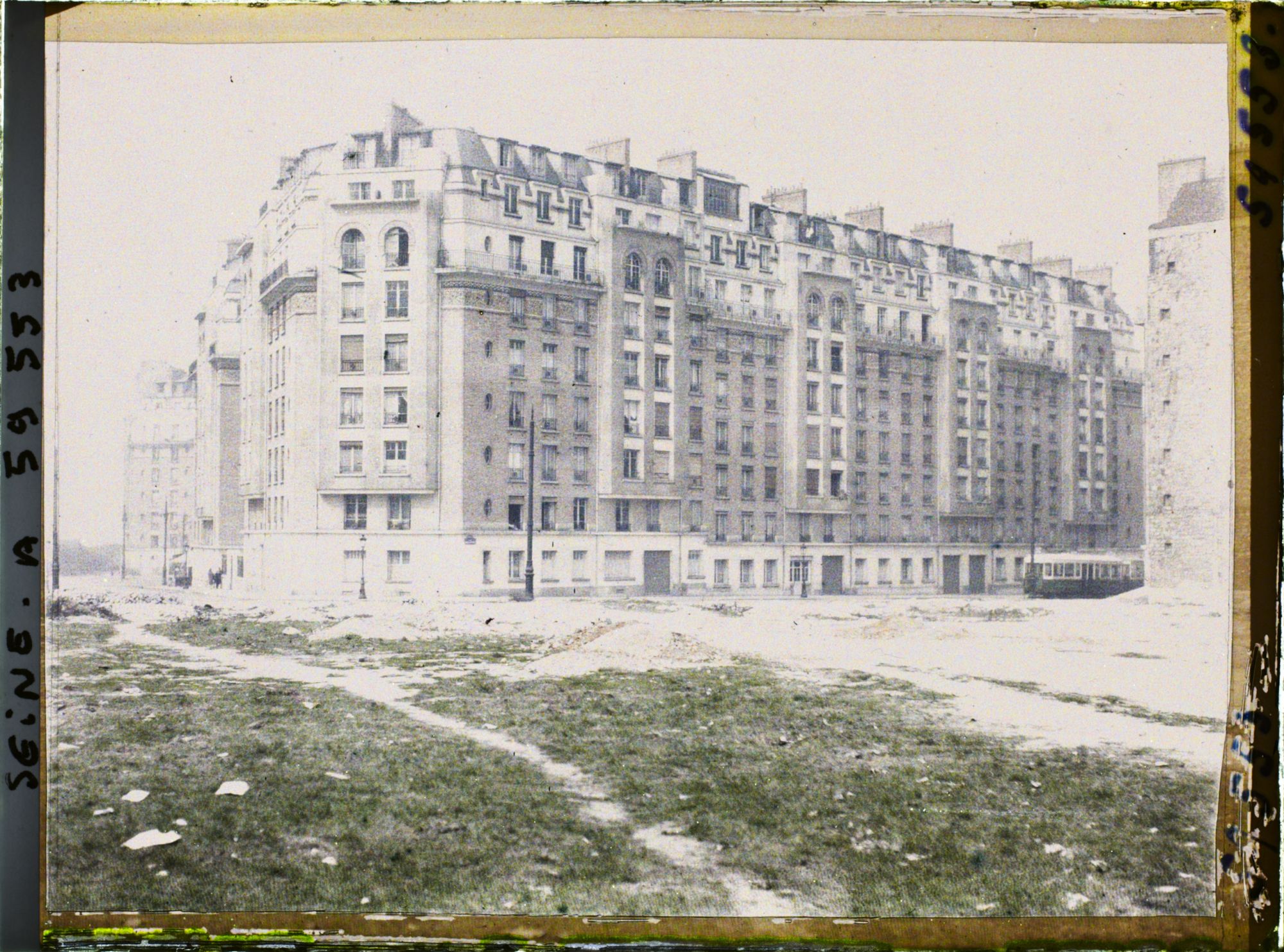 Image représentant Immeubles neufs à loyer modéré, porte d'Orléans à l'angle de la rue Ernest-Reyer (actuelle rue Paul-Appel) et rue Henri-Barboux