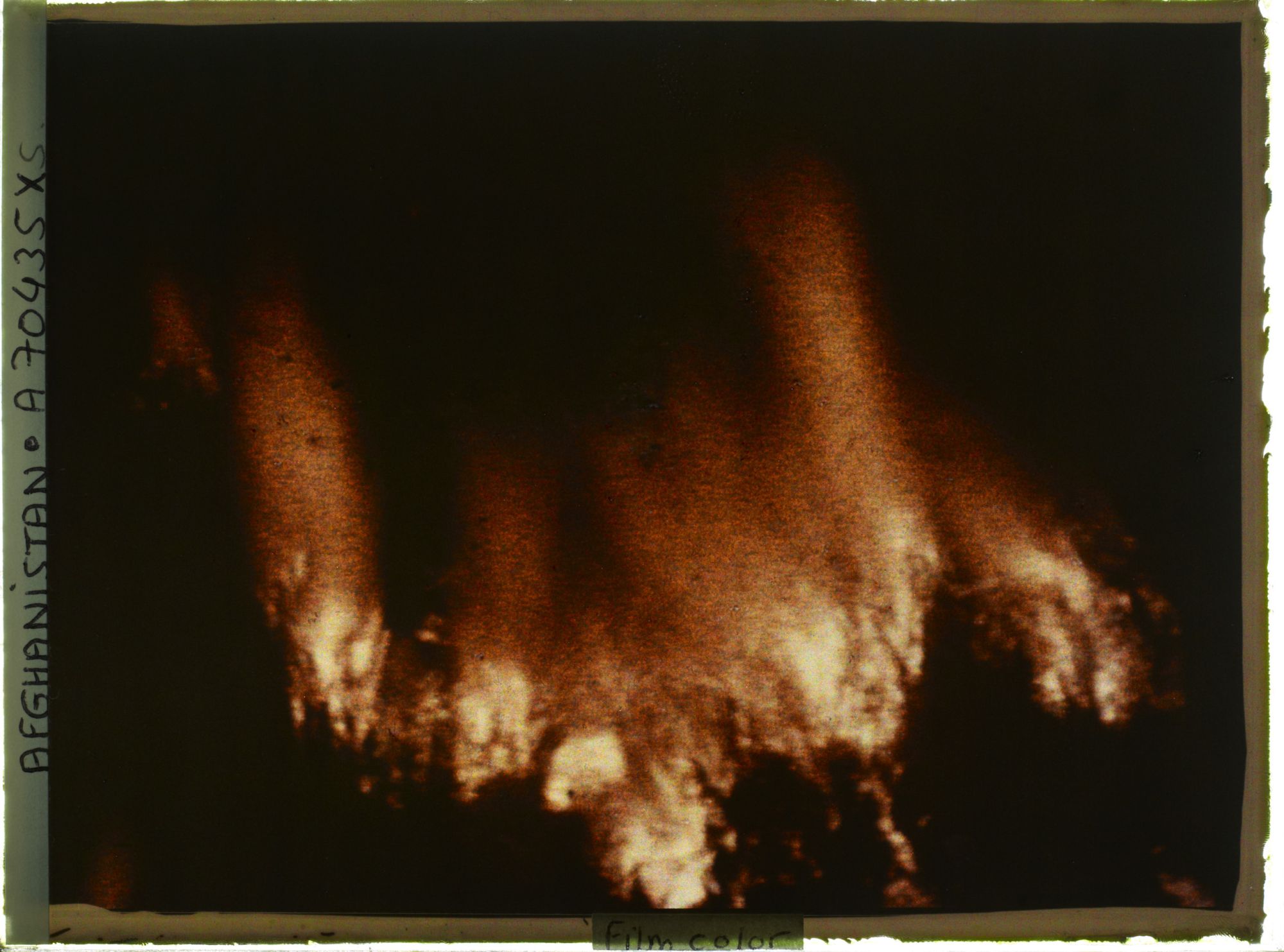Image représentant Agrandissement de l'autochrome A 58383 réalisé par G. Chevalier (illustration Faust)