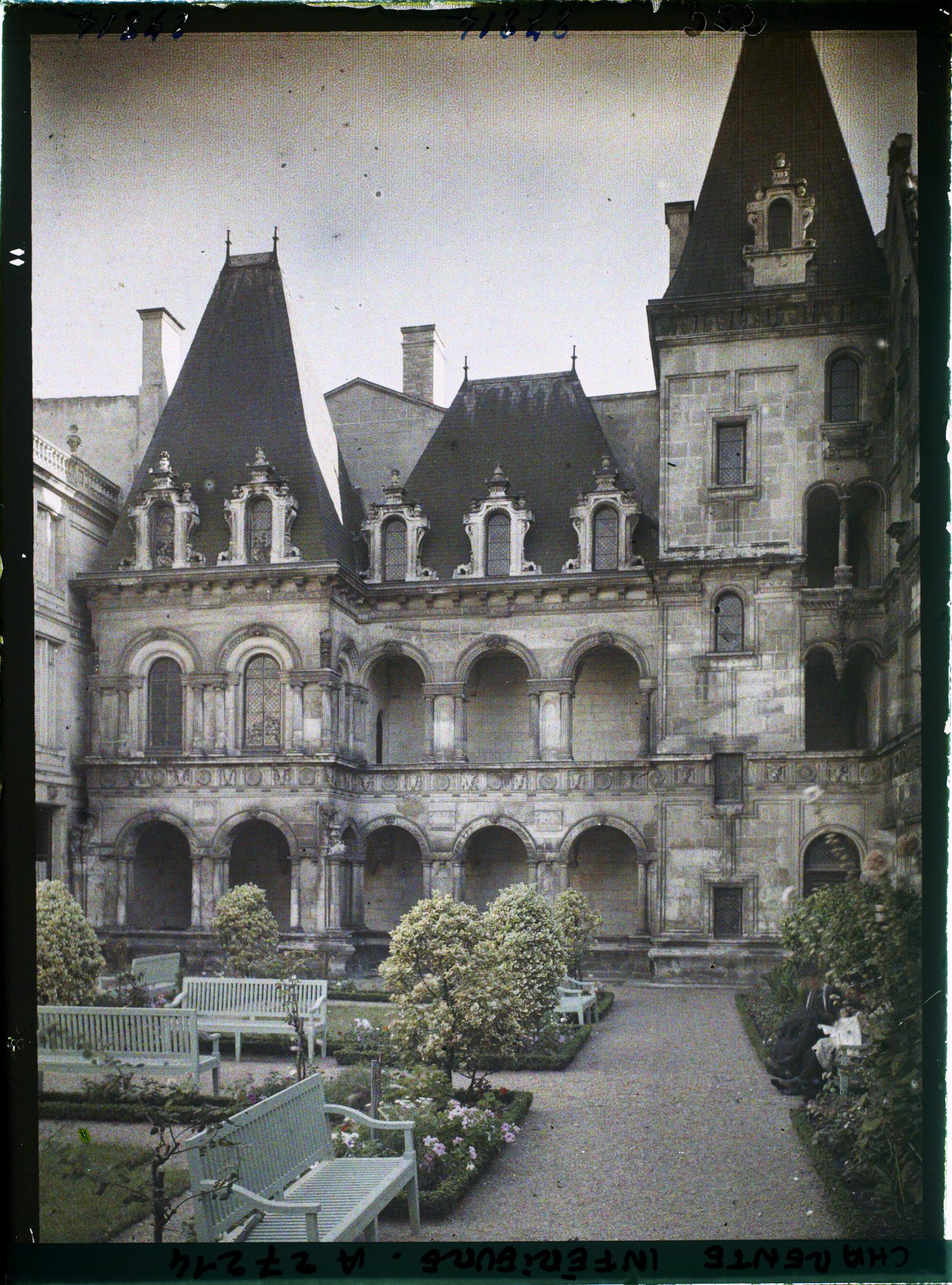 Image représentant La façade Renaissance de la Maison dite d'Henri II
