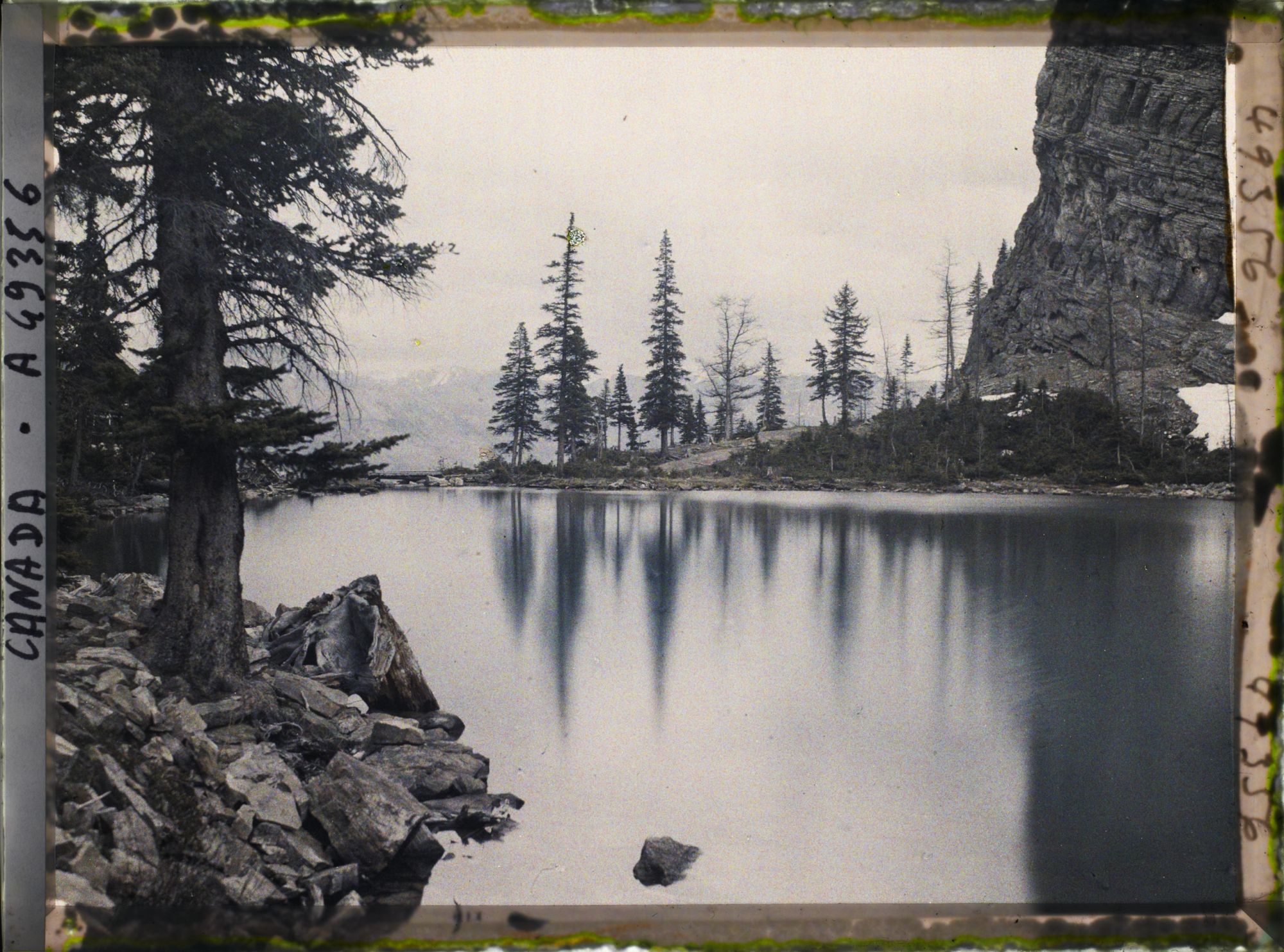 Image représentant Canada, Lac Louise, Lac Agnès vers Vallée des Dix Pics
