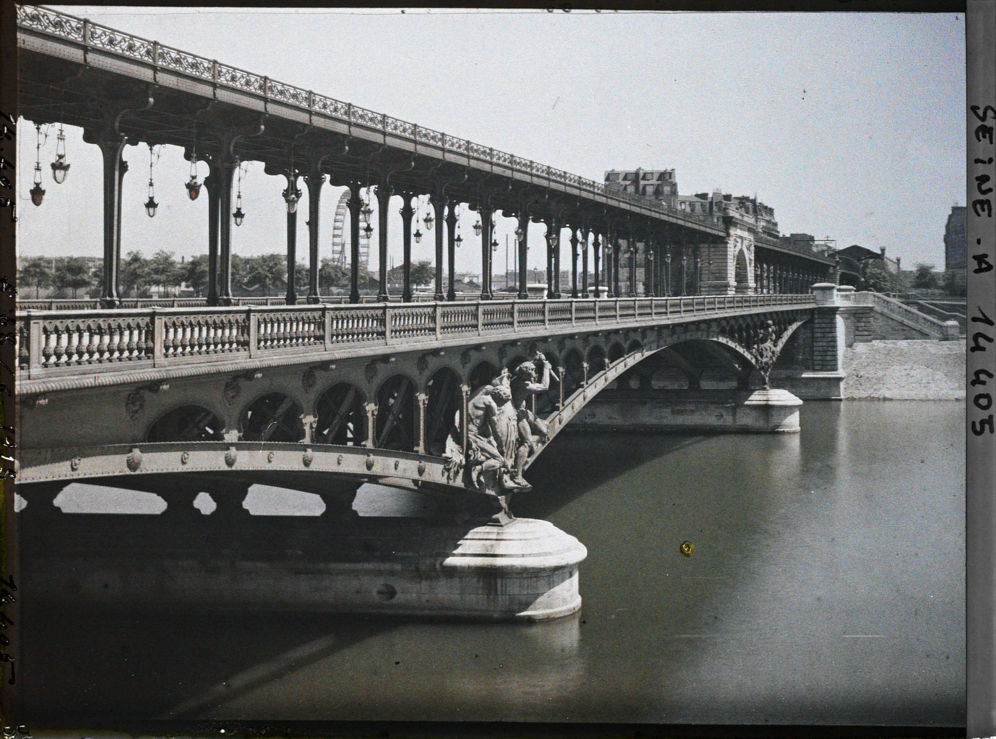 Image représentant Le pont de Passy, actuel pont de Bir-Hakeim