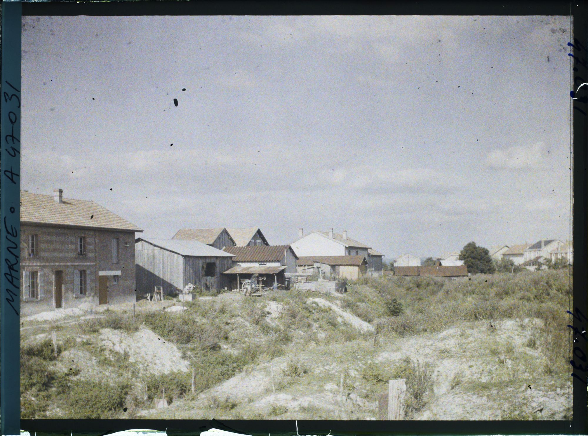 Image représentant France, Cernay en Dormois Marne 313 h, Reconstruction et anciens ouvrages de guerre