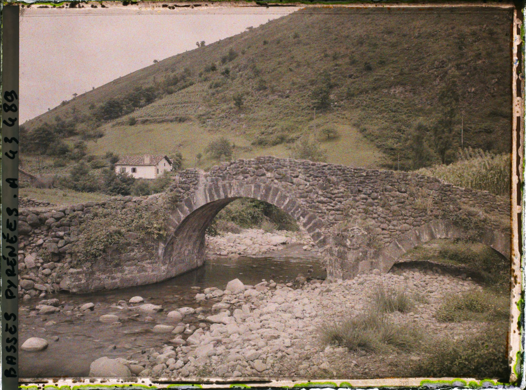 Image représentant France, Bidarray, Autre petit Pont en ruines