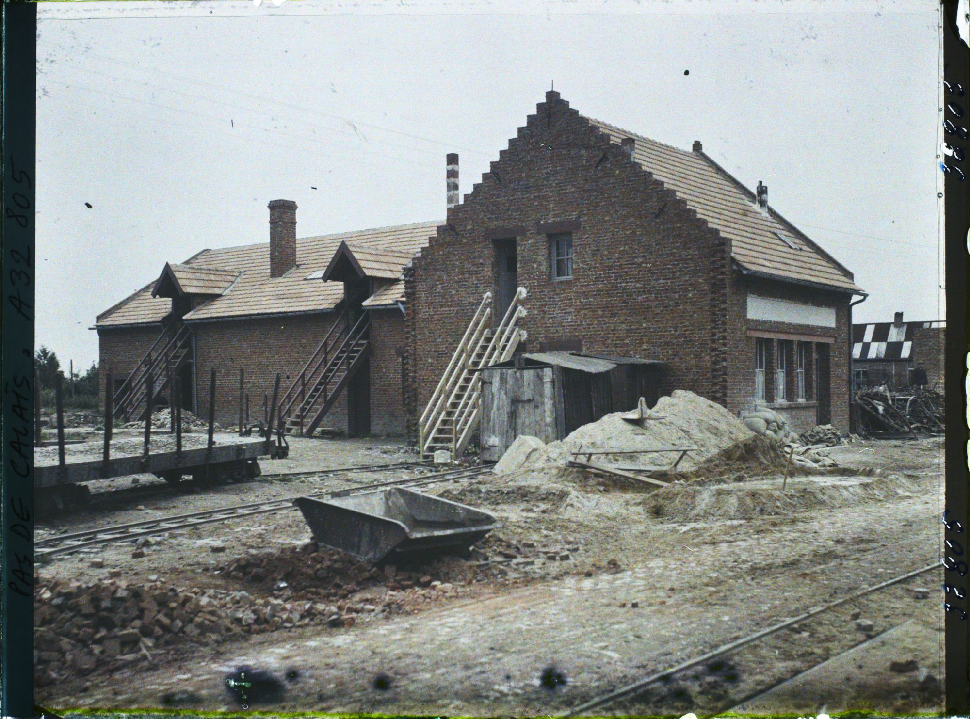 Image représentant France, Neuville St Waast, Maisons reconstruites