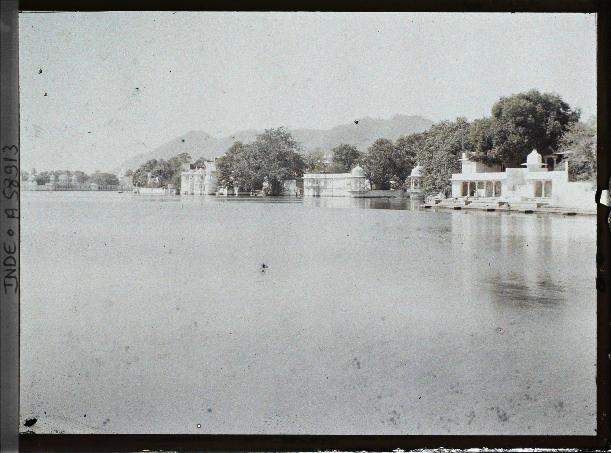 Image représentant Vue sur le lac