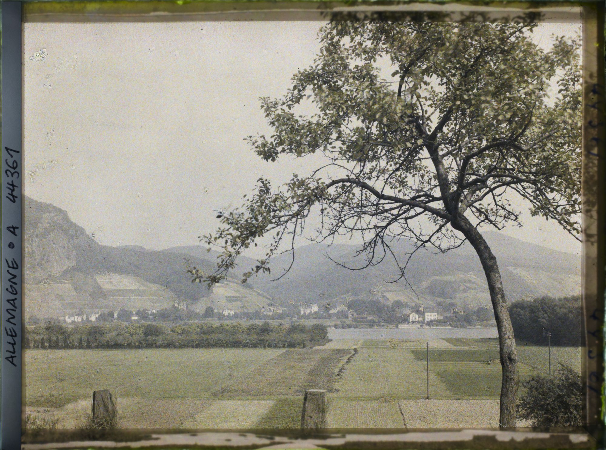 Image représentant Allemagne, Mehlem, Le Village du Rhondof et les 7 montagnes