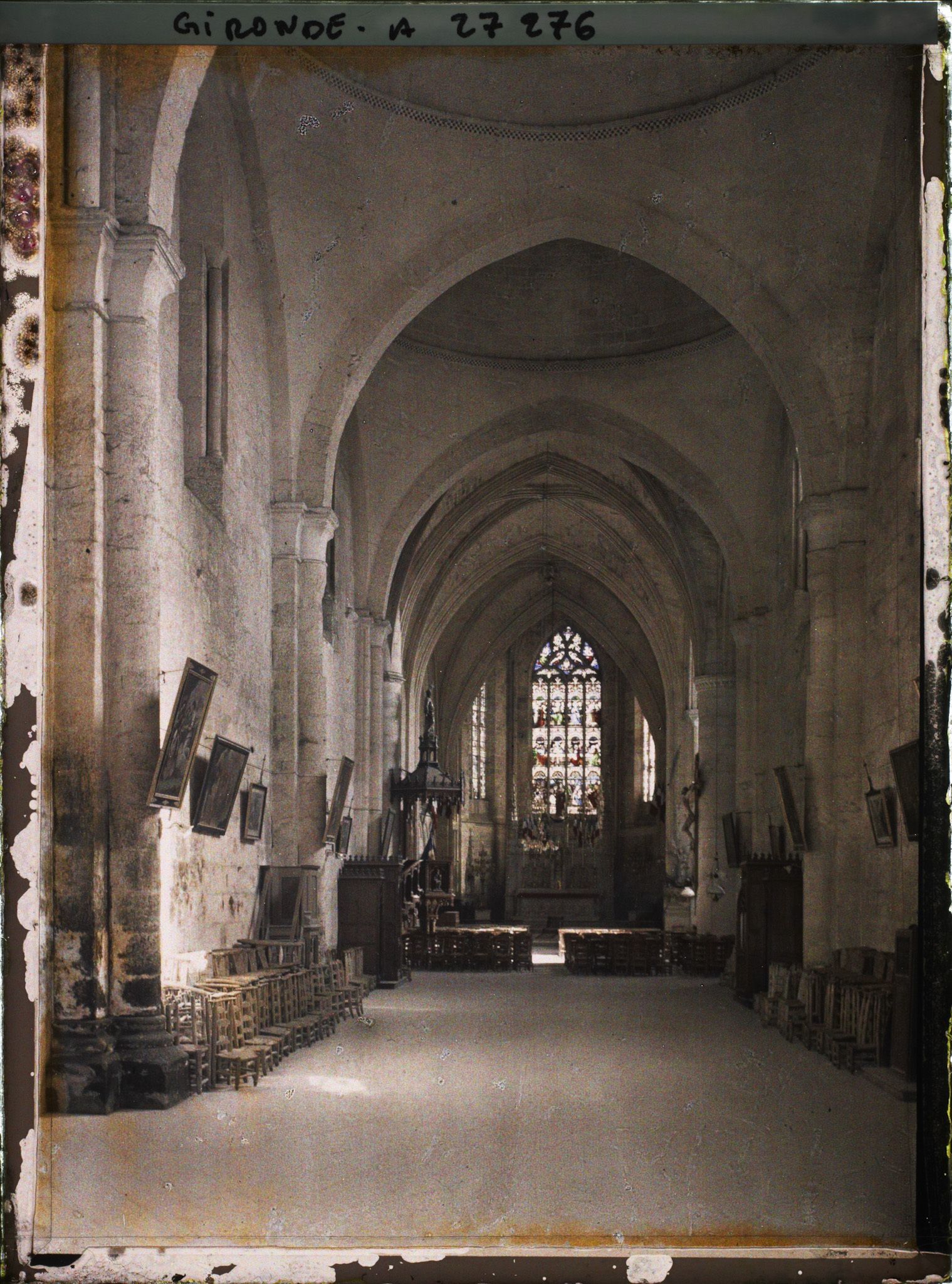 Image représentant France, St Emilion, Intérieur de l'Eglise Collégiale