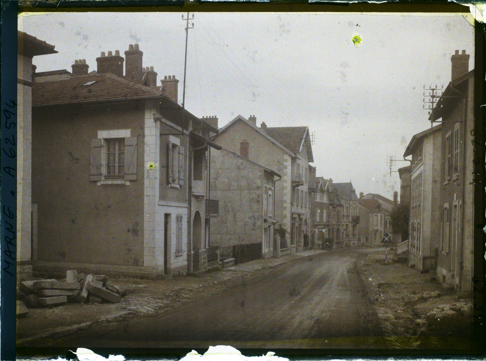 Image représentant France, Vienne le Château, Reconstruction