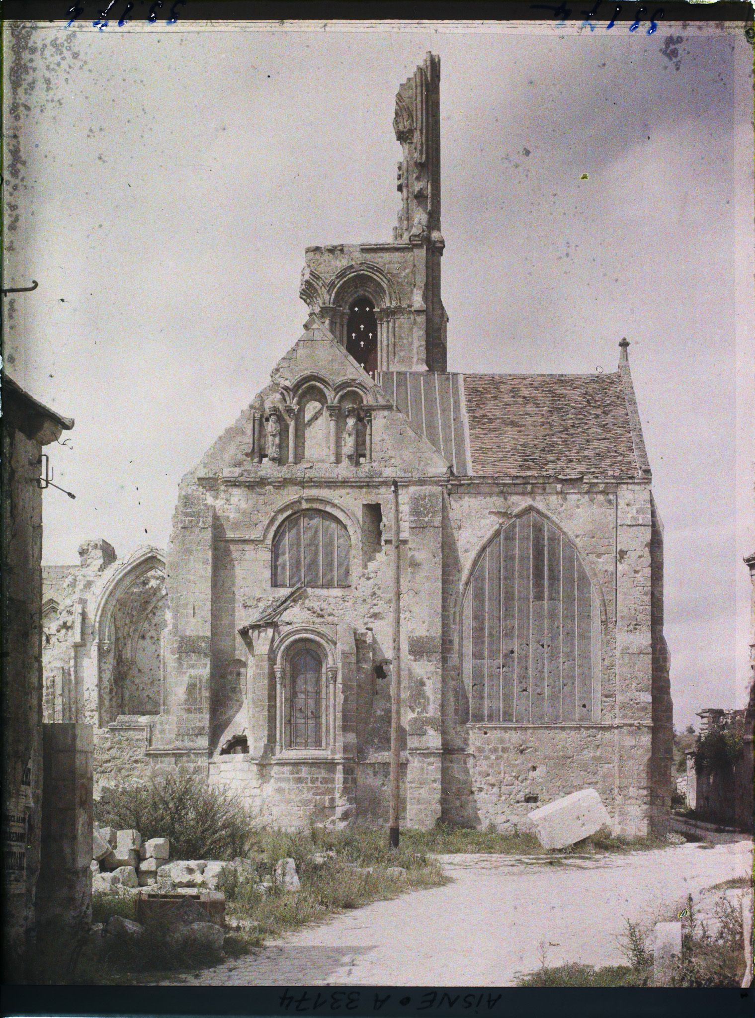 Image représentant France, Vailly- s/Aisne, Abside de l' Eglise