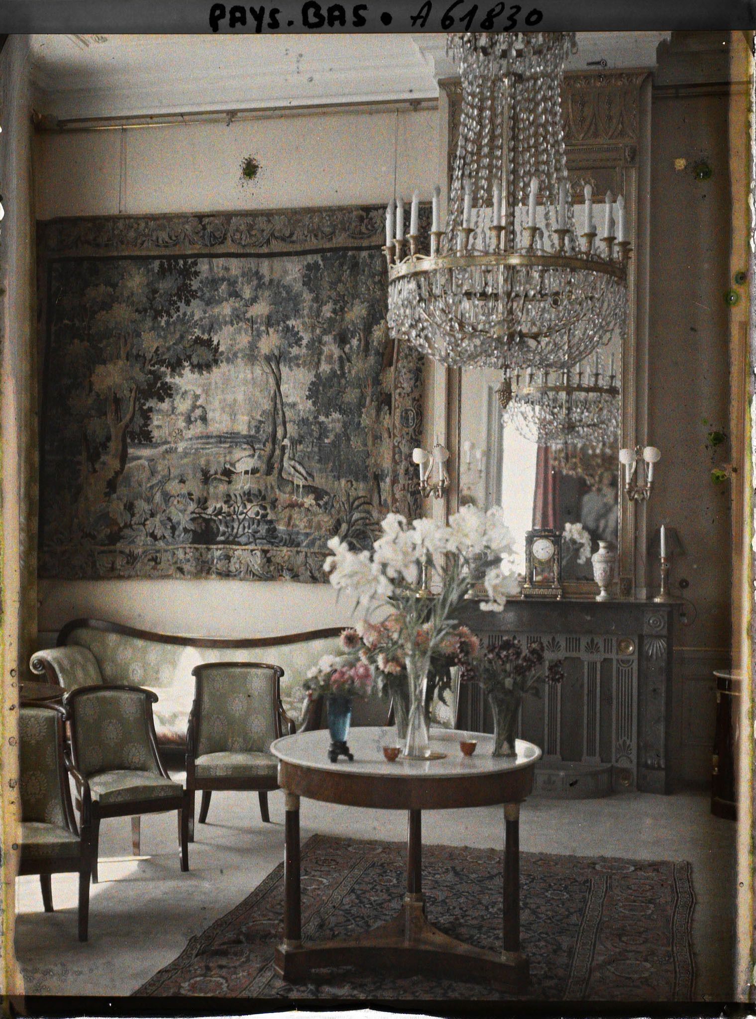 Image représentant Un salon de l'ambassade de France