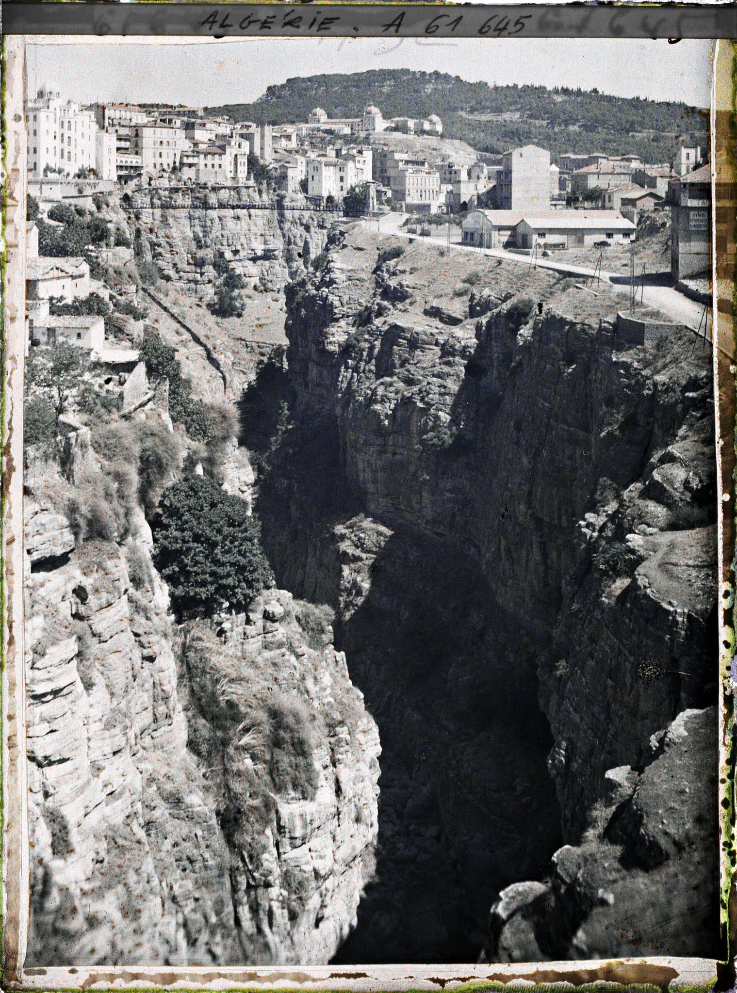 Image représentant Algérie, Constantine, Le Rhumel vu du Pont de Sidi-Rached