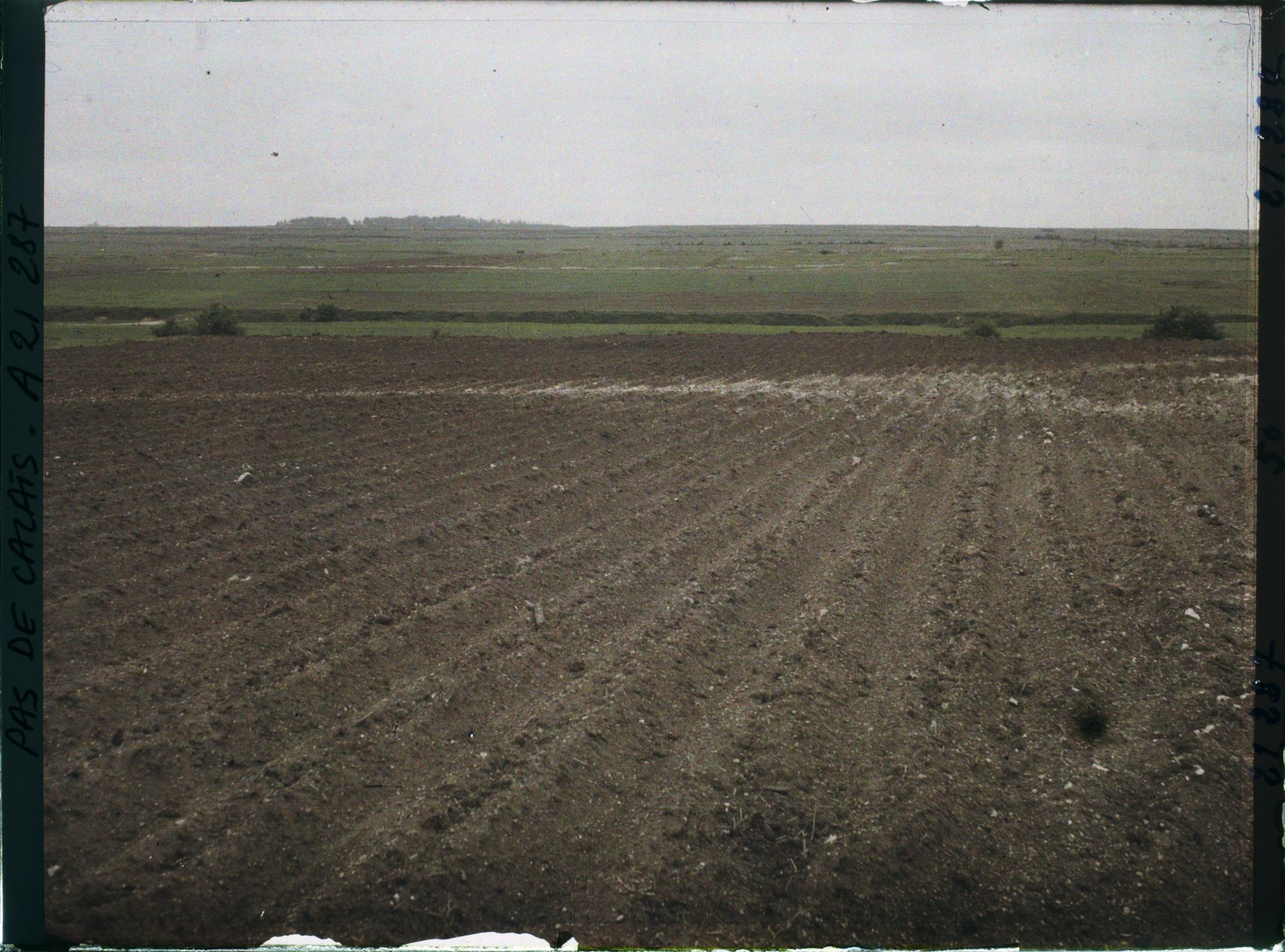 Image représentant France, Ecurie, Aspect de la plaine entre Ecurie et le mont St Eloi remise en état