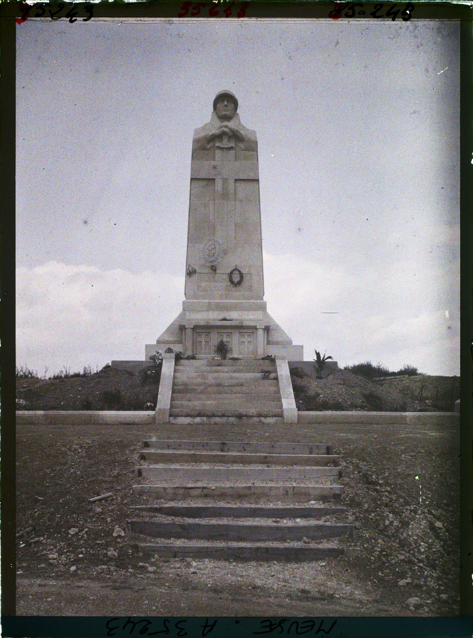 Image représentant Le monument ossuaire de la Haute-Chevauchée
