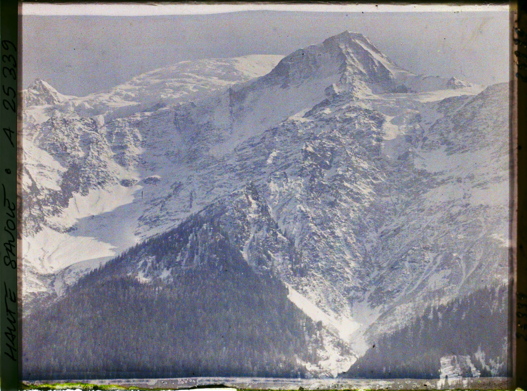 Image représentant France Les Alpes, Griaz, Vallée de Chamonix, Glacier des Griaz, Dôme et Aiguille du Gouter.