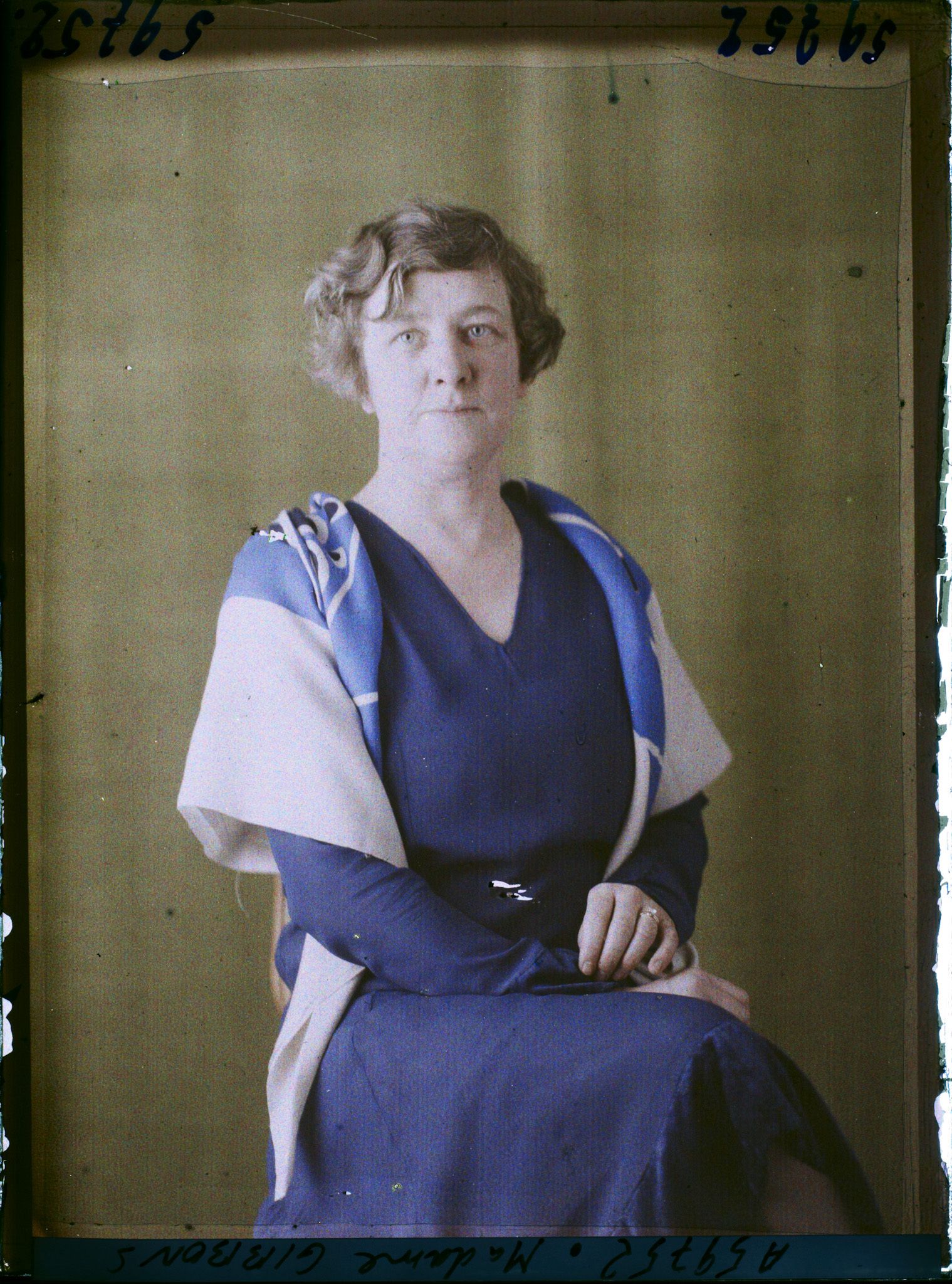 Image représentant https://musee-albert-kahn.s-museum.fr/home/NWQ2OTAwYzNmYjZlZTk1ZWQwODJmMjY4L2dlbmVyaWMtbm90aWNlLXRhYi9hdXRob3JpdHkvNjE3YTc5ZjVjZjhiODk2OGIzMzM3ZDIx/5d6900c3fb6ee95ed082f268/generic-notice-tab/authority/617a79ebcf8b8968b3336da5 Madame Helen Gibbons