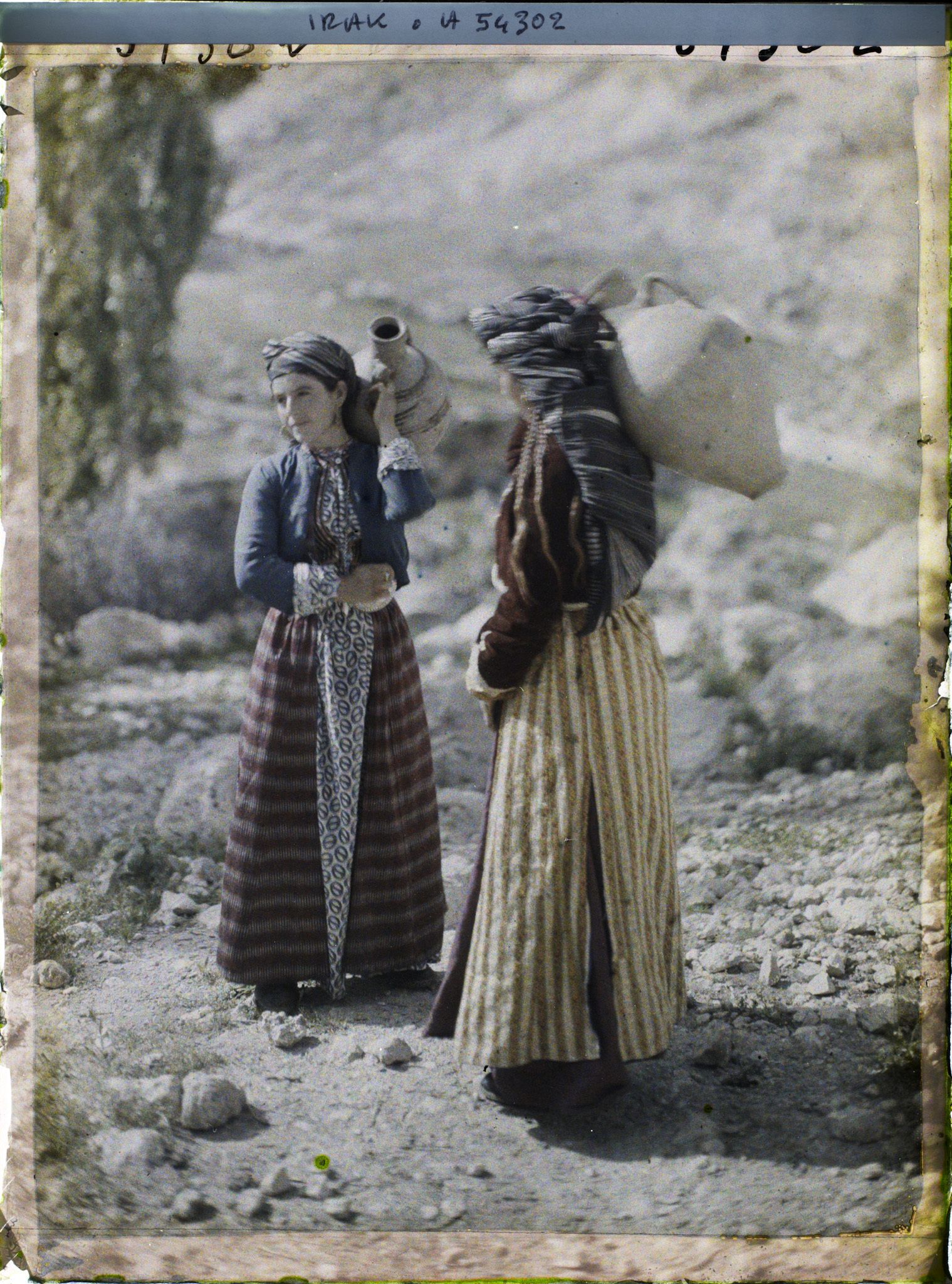 Image représentant Jeunes femmes kurdes