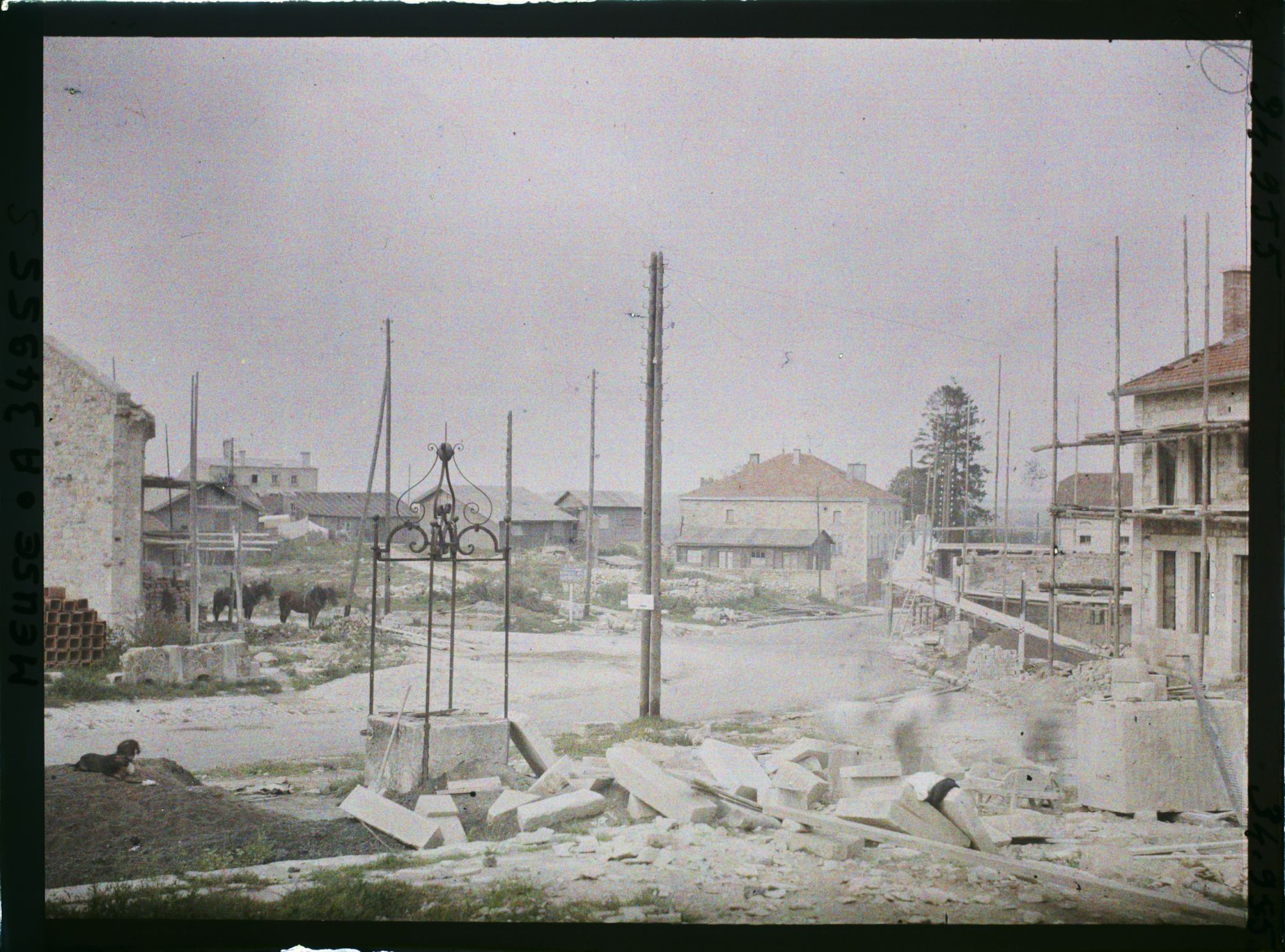 Image représentant France, Clermont en Argonne, Reconstructions route de Verdun