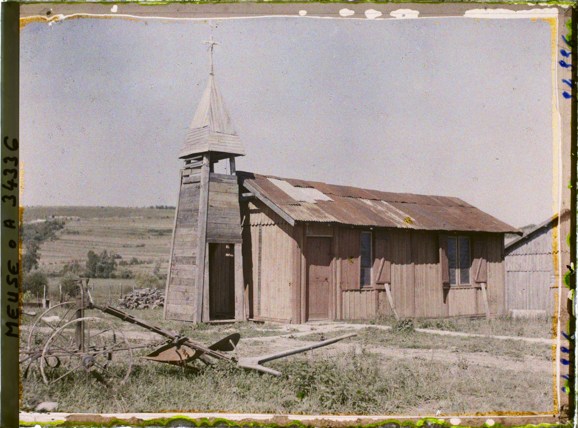 Image représentant France, Les Eparges, Eglise provisoire
