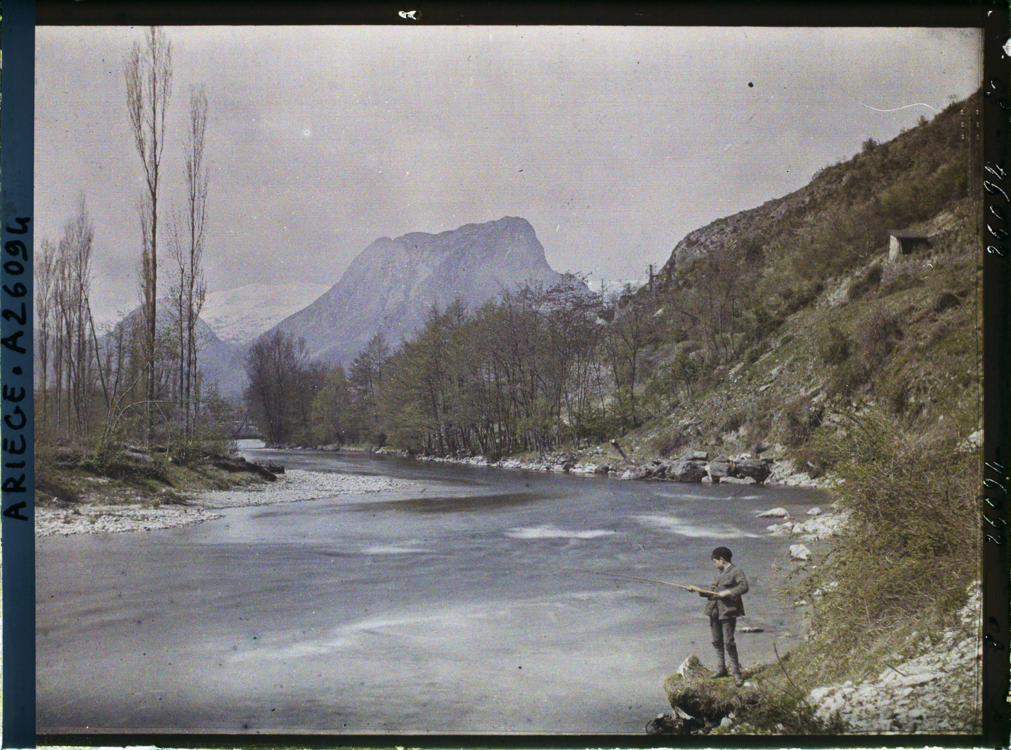 Image représentant La vallée de l'Ariège ; au fond, le Soudour