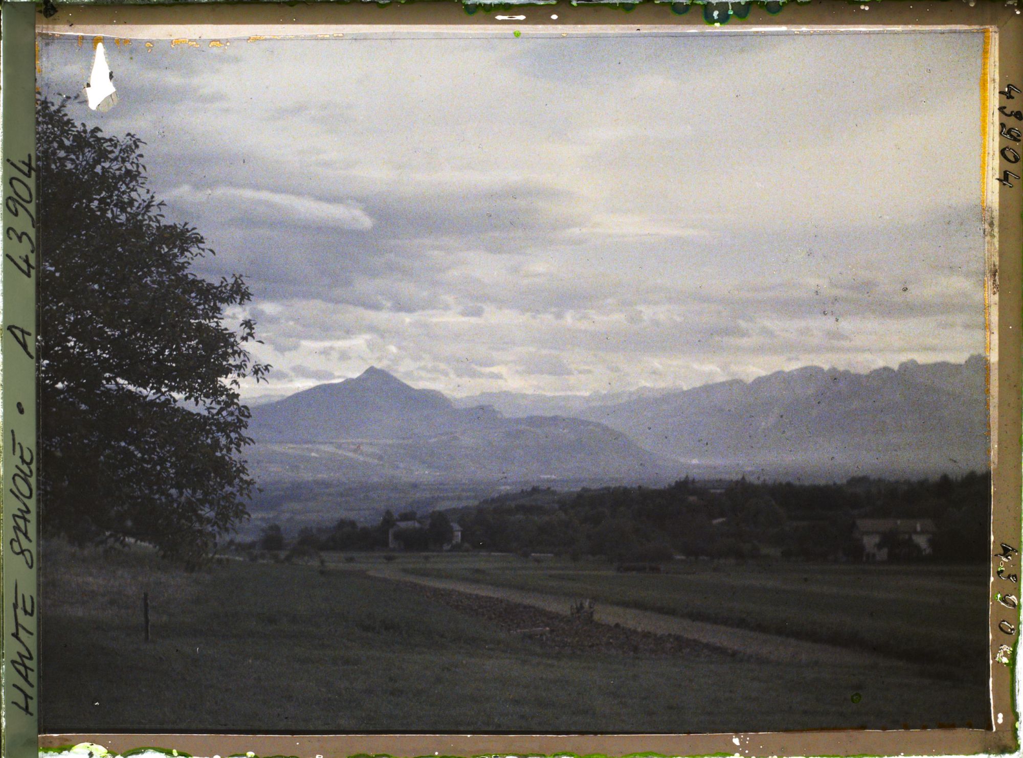 Image représentant France, Le Salève, Paysage s/ la Vallée de l'Arve et la Chaîne des Alpes
