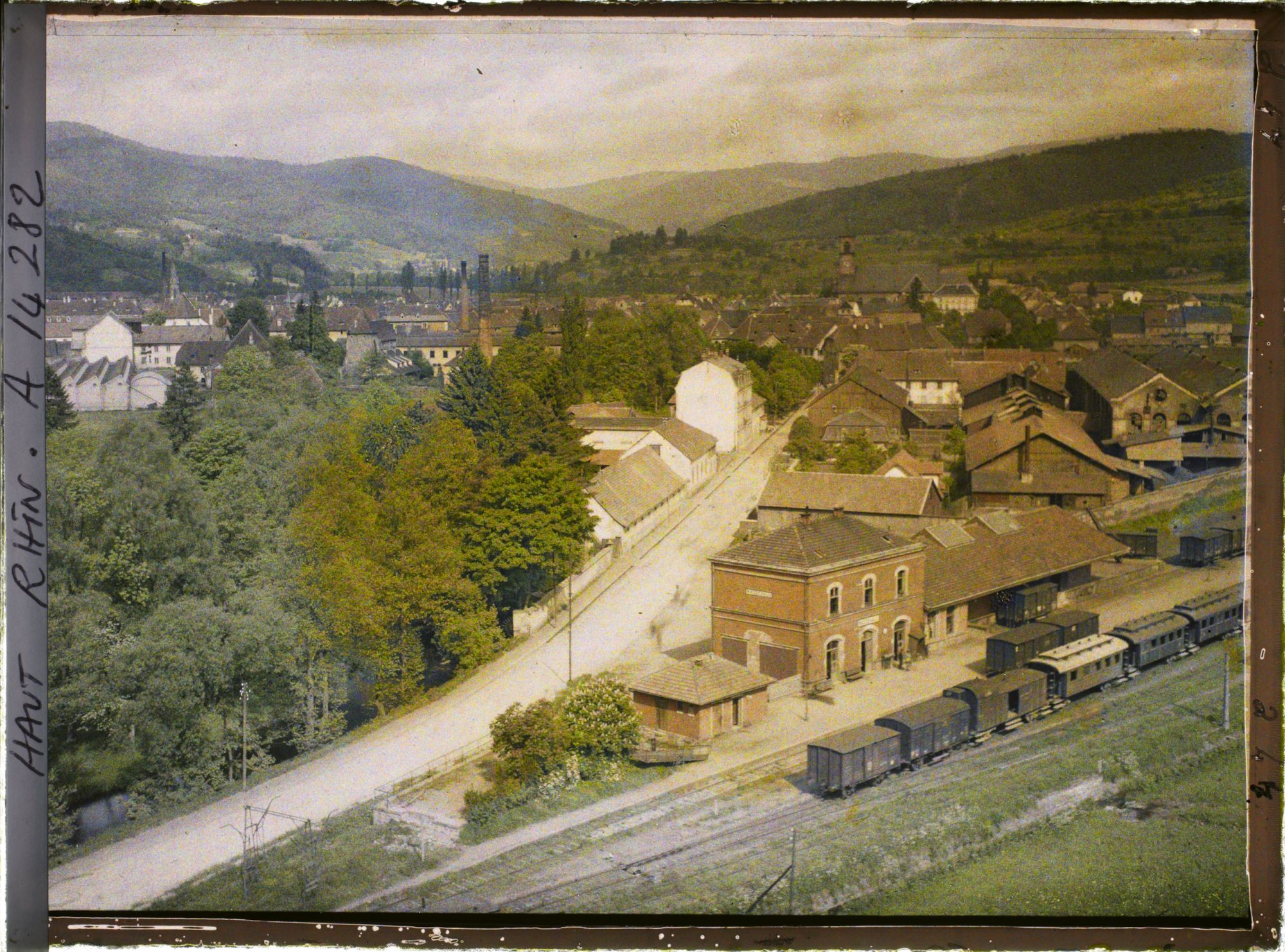 Image représentant Alsace, Massevaux, Vue Générale de Massevaux, prise de Doppenfels
